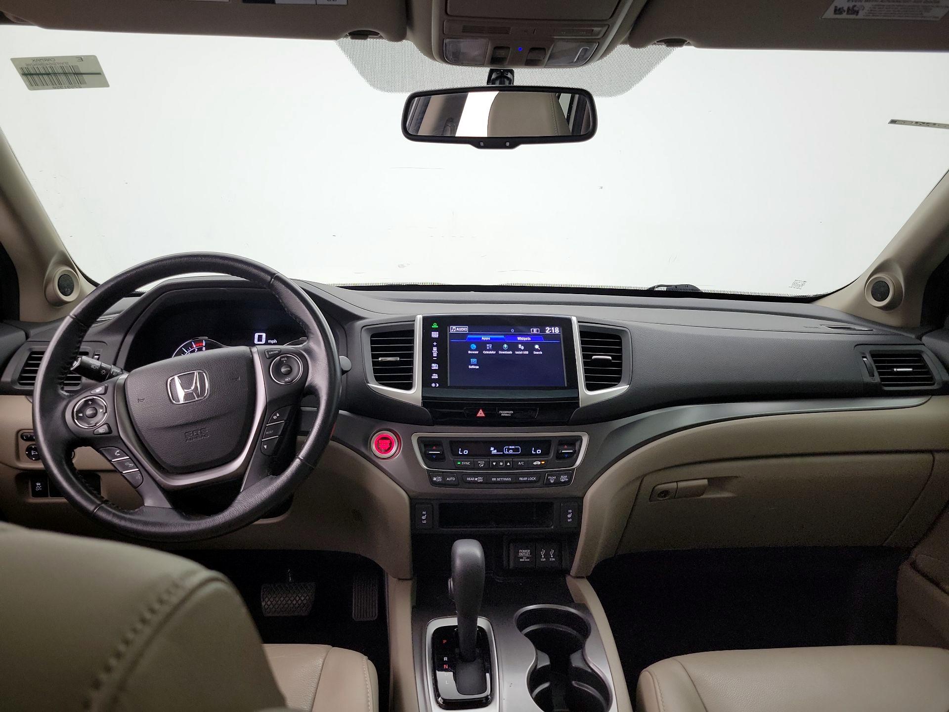 Thumbnail: 2016 Honda Pilot - 9