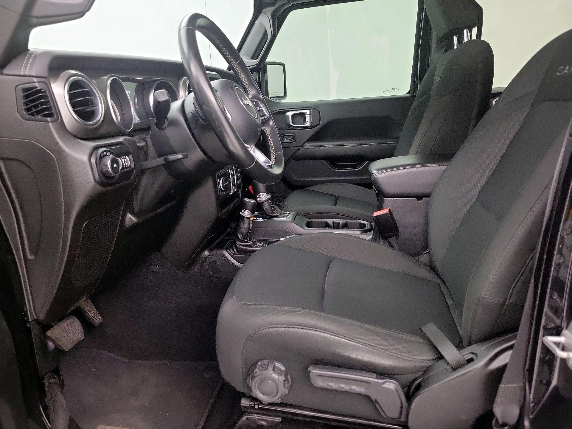 Thumbnail: 2019 Jeep Wrangler - 11