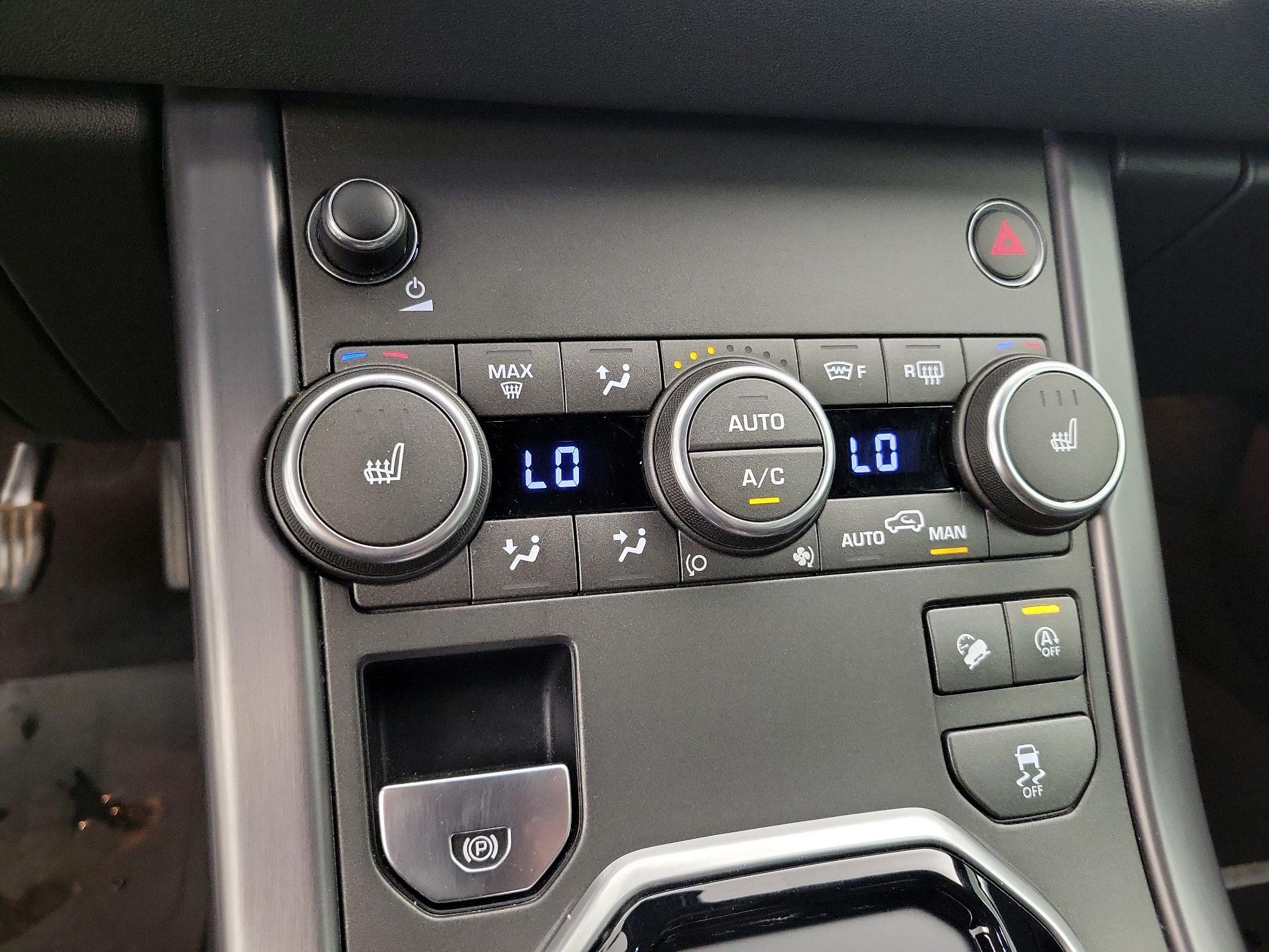 Thumbnail: 2018 Land Rover Range Rover Evoque - 17