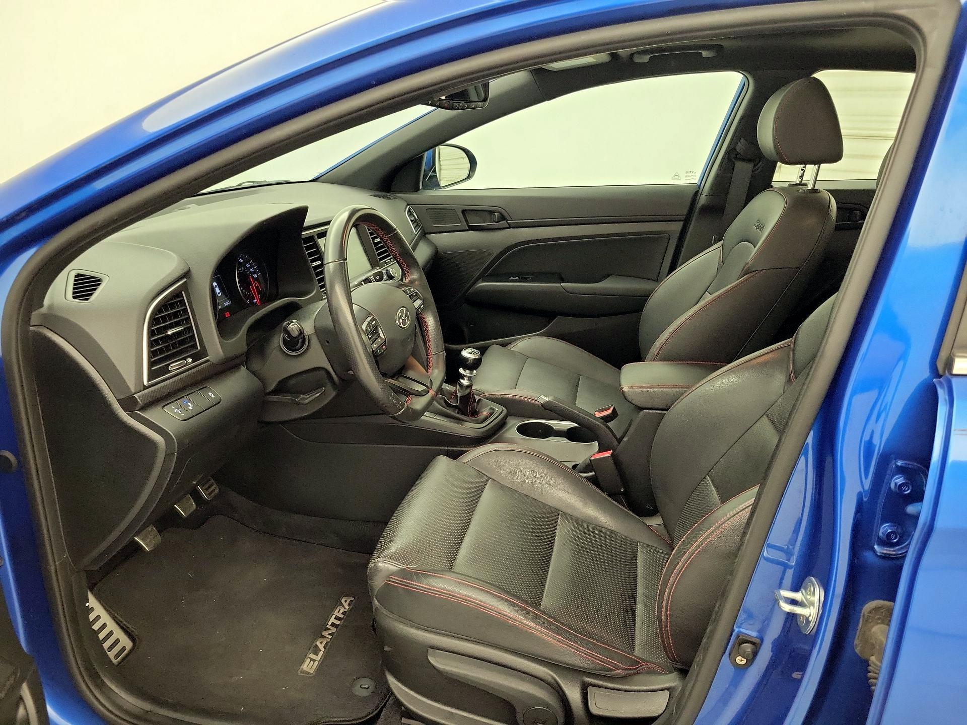 Thumbnail: 2017 Hyundai Elantra - 11