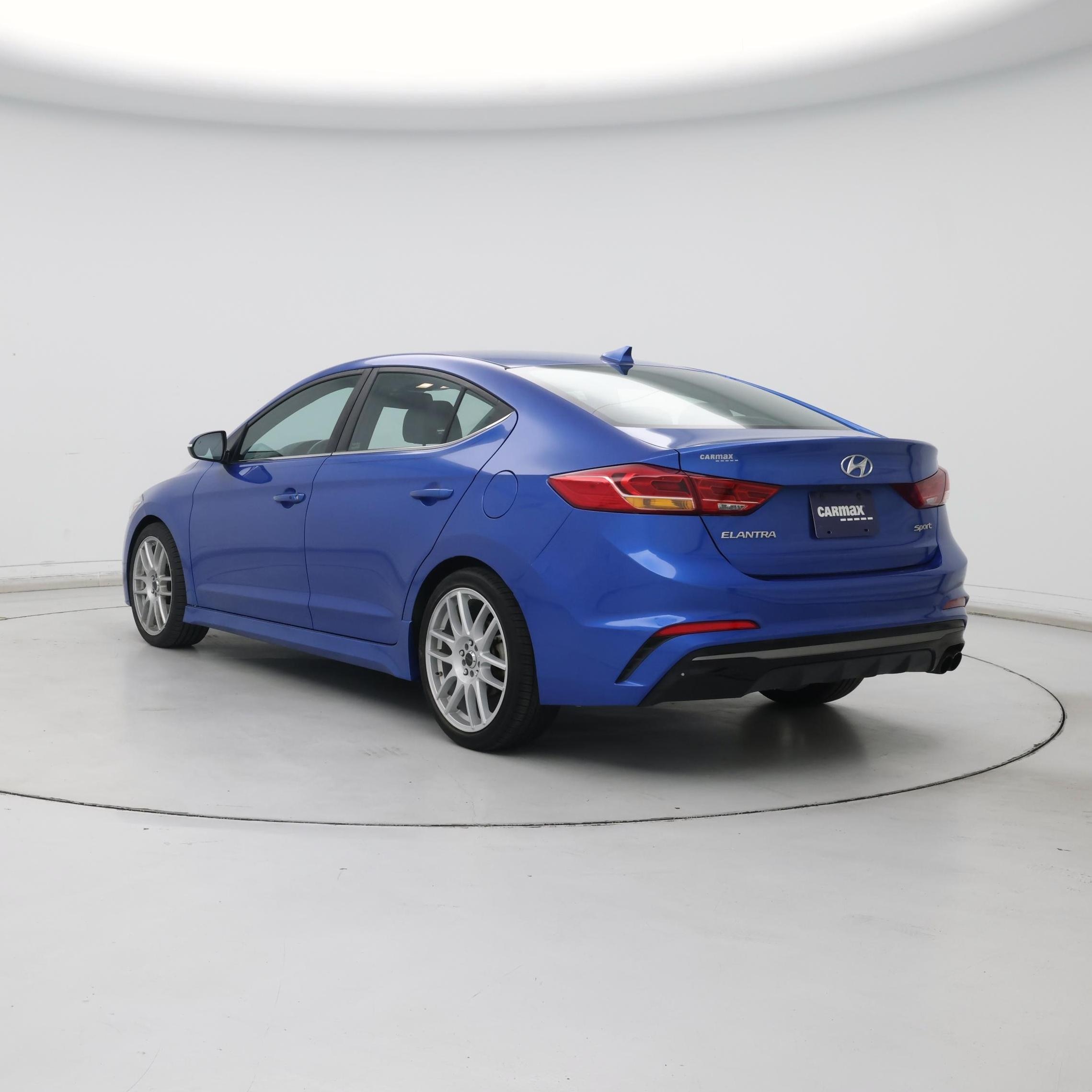 Thumbnail: 2017 Hyundai Elantra - 2