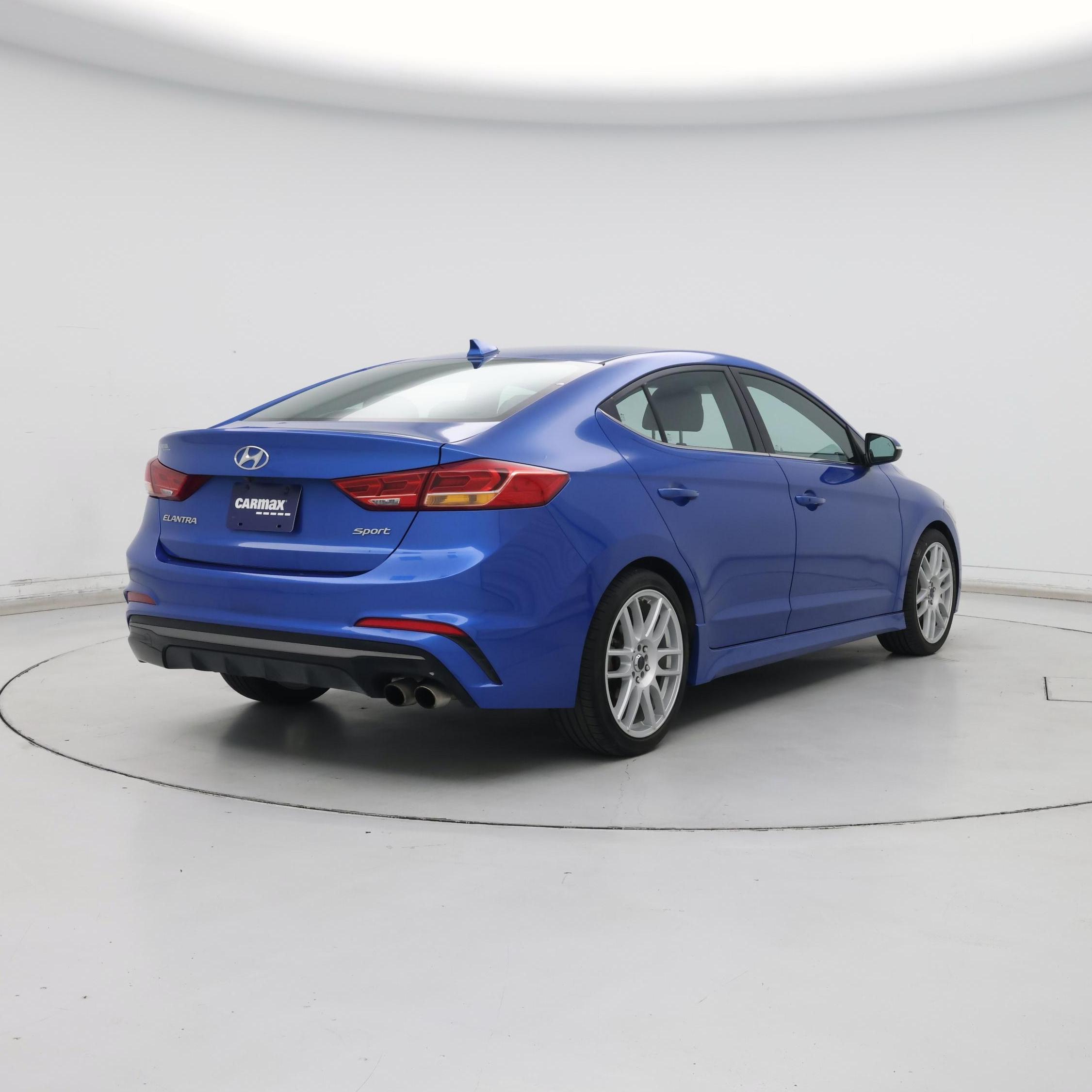 Thumbnail: 2017 Hyundai Elantra - 8