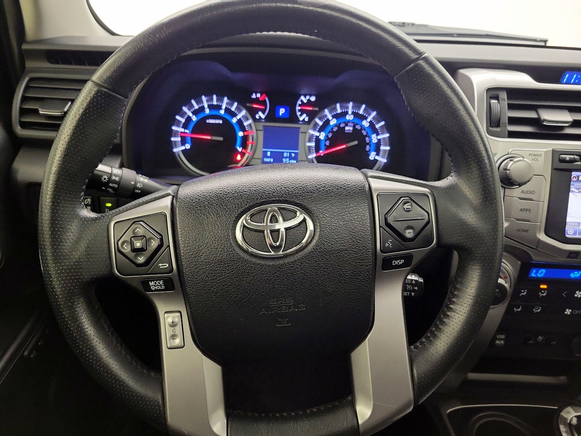 Thumbnail: 2018 Toyota 4Runner - 10