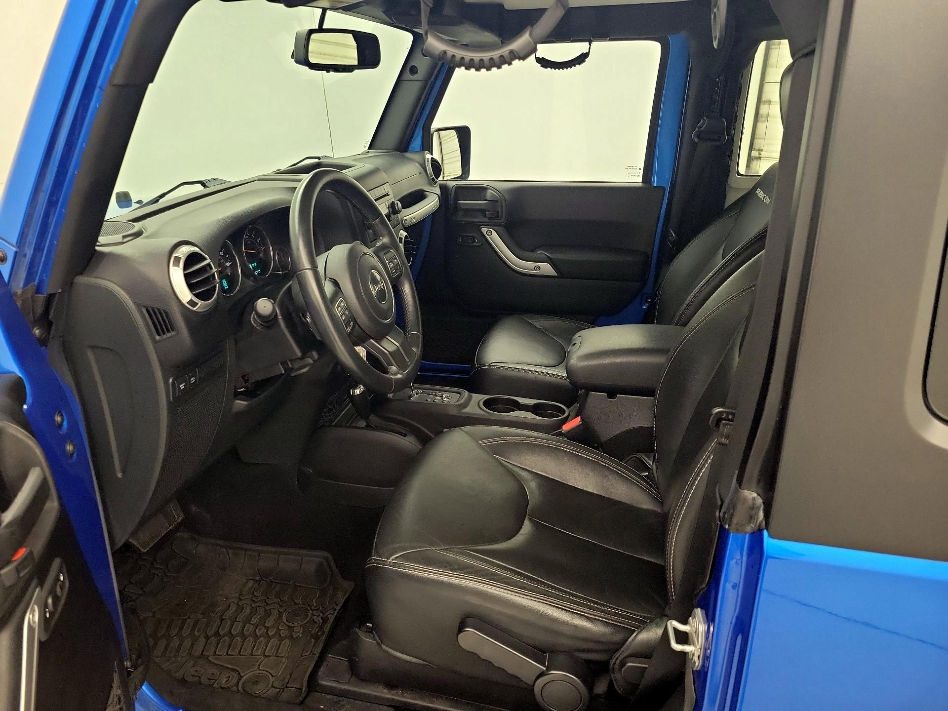 Thumbnail: 2015 Jeep Wrangler - 11