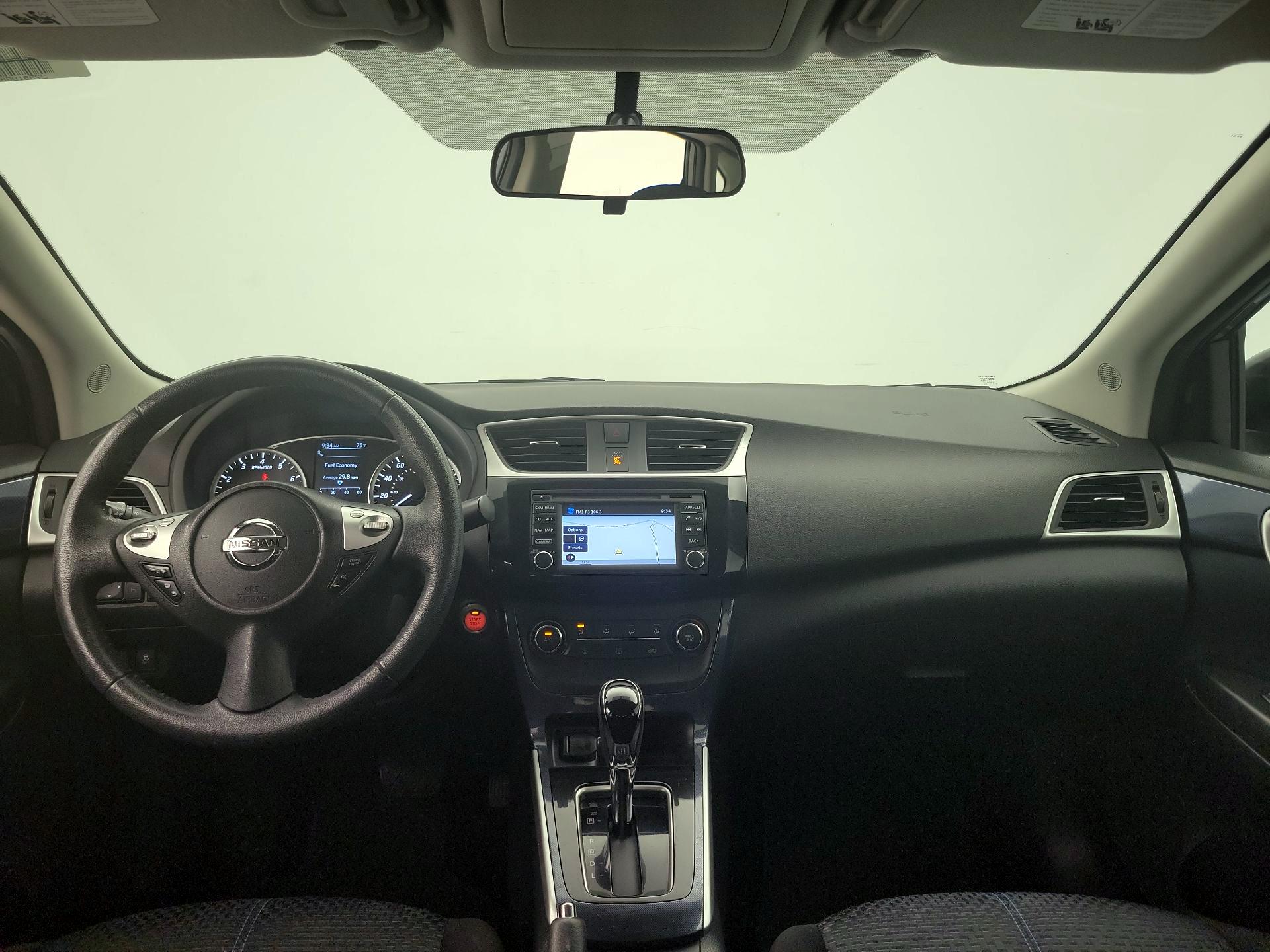 Thumbnail: 2017 Nissan Sentra - 9