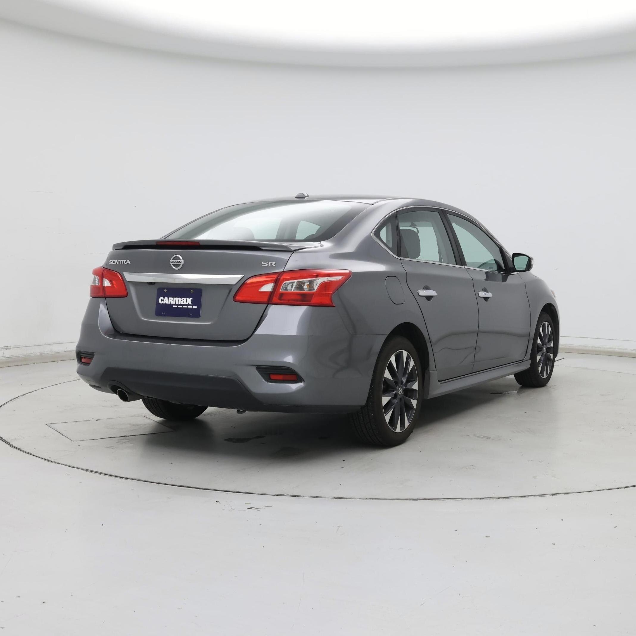 Thumbnail: 2017 Nissan Sentra - 8