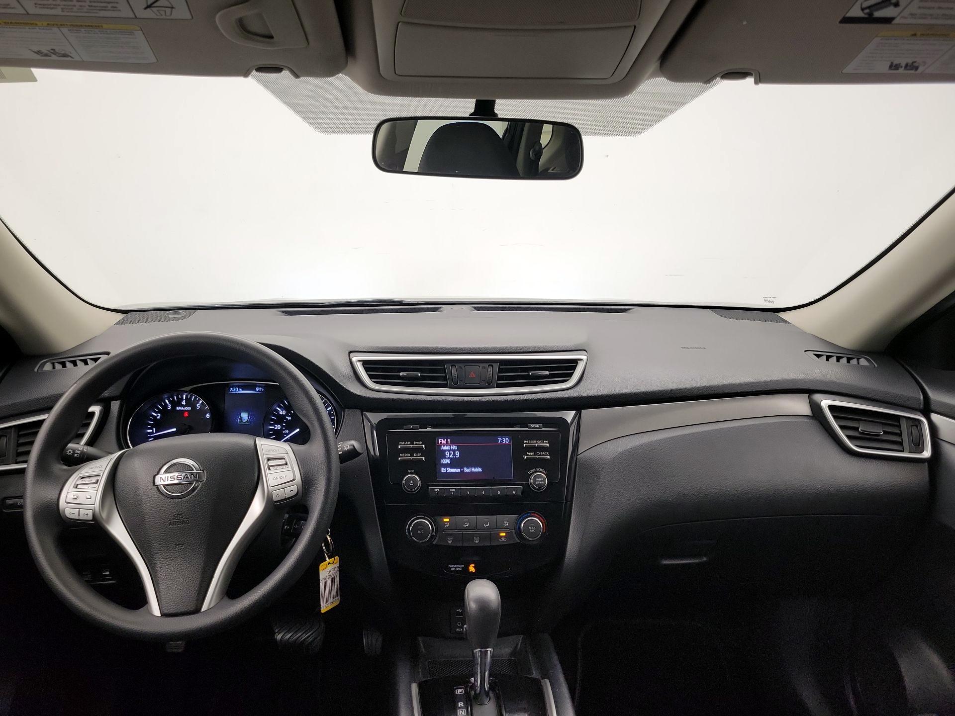 Thumbnail: 2016 Nissan Rogue - 9