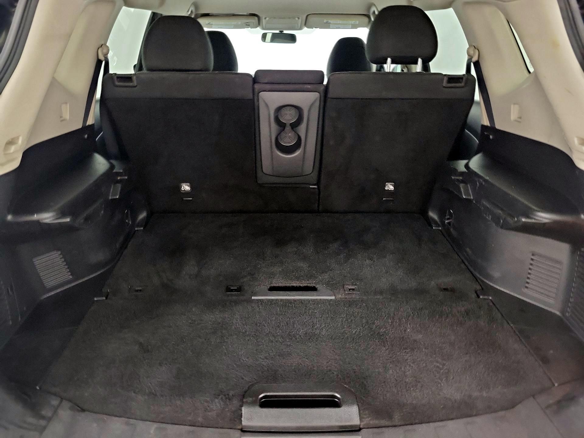 Thumbnail: 2016 Nissan Rogue - 20