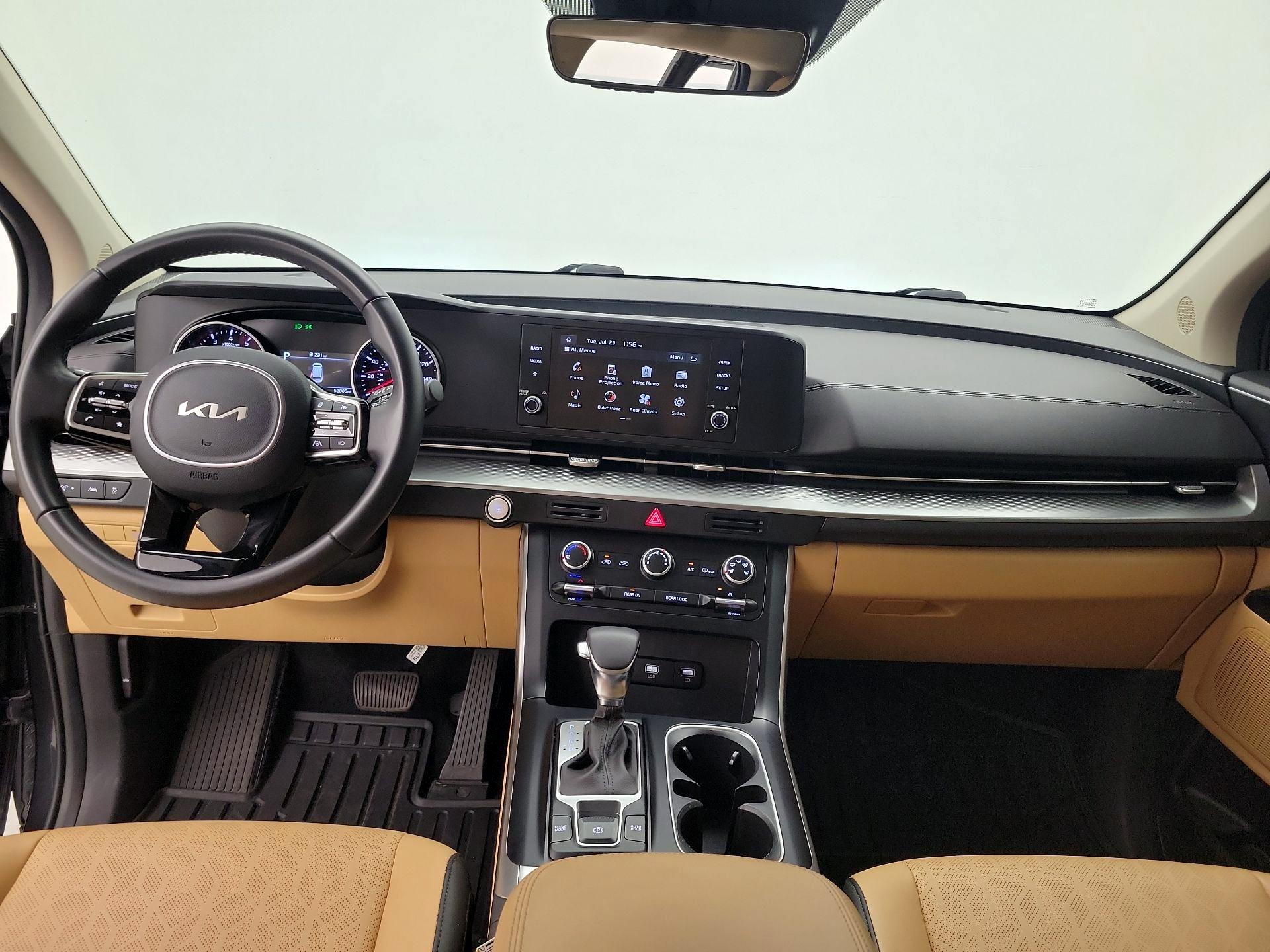 Thumbnail: 2023 Kia Carnival - 9