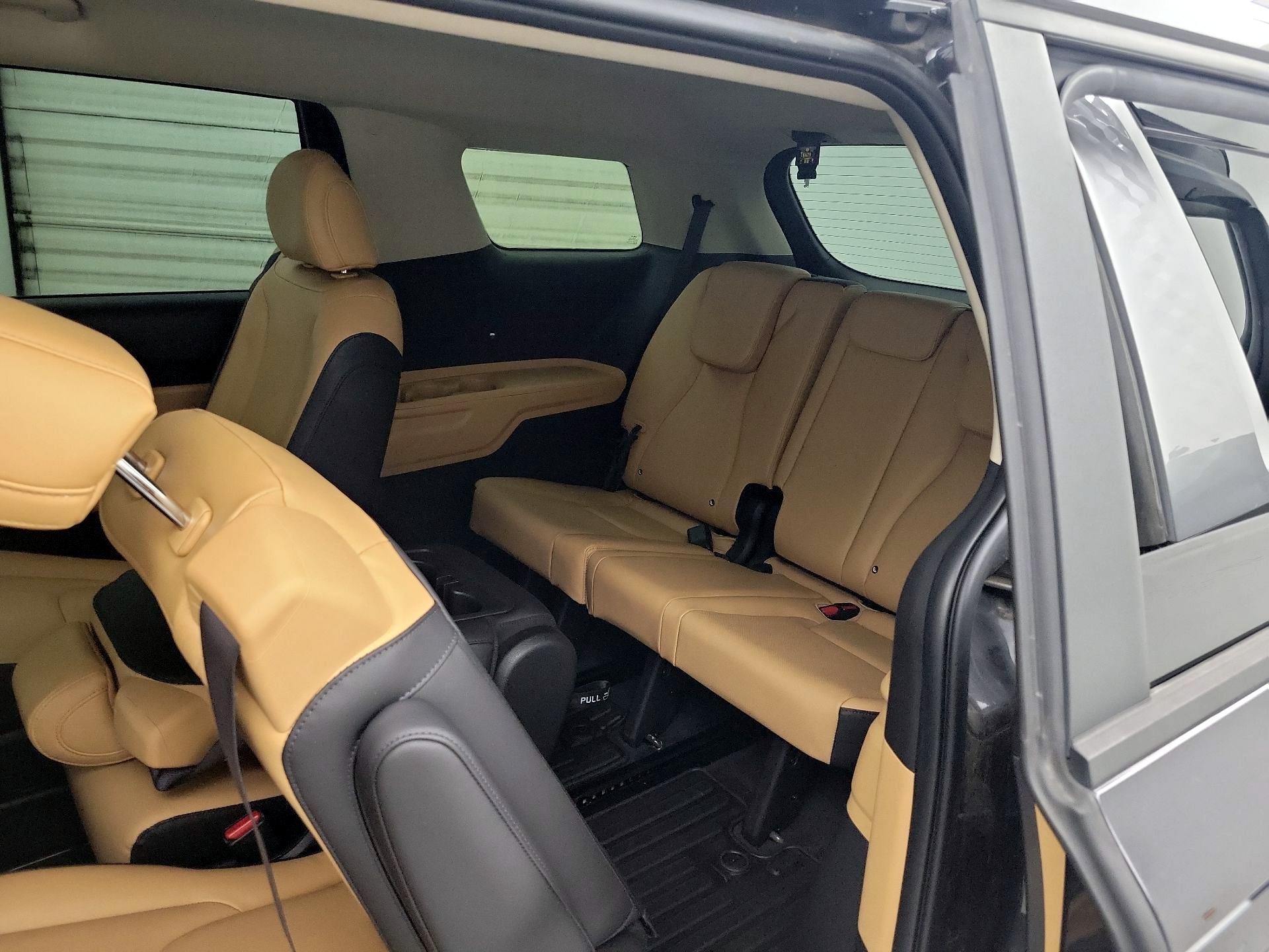 Thumbnail: 2023 Kia Carnival - 20