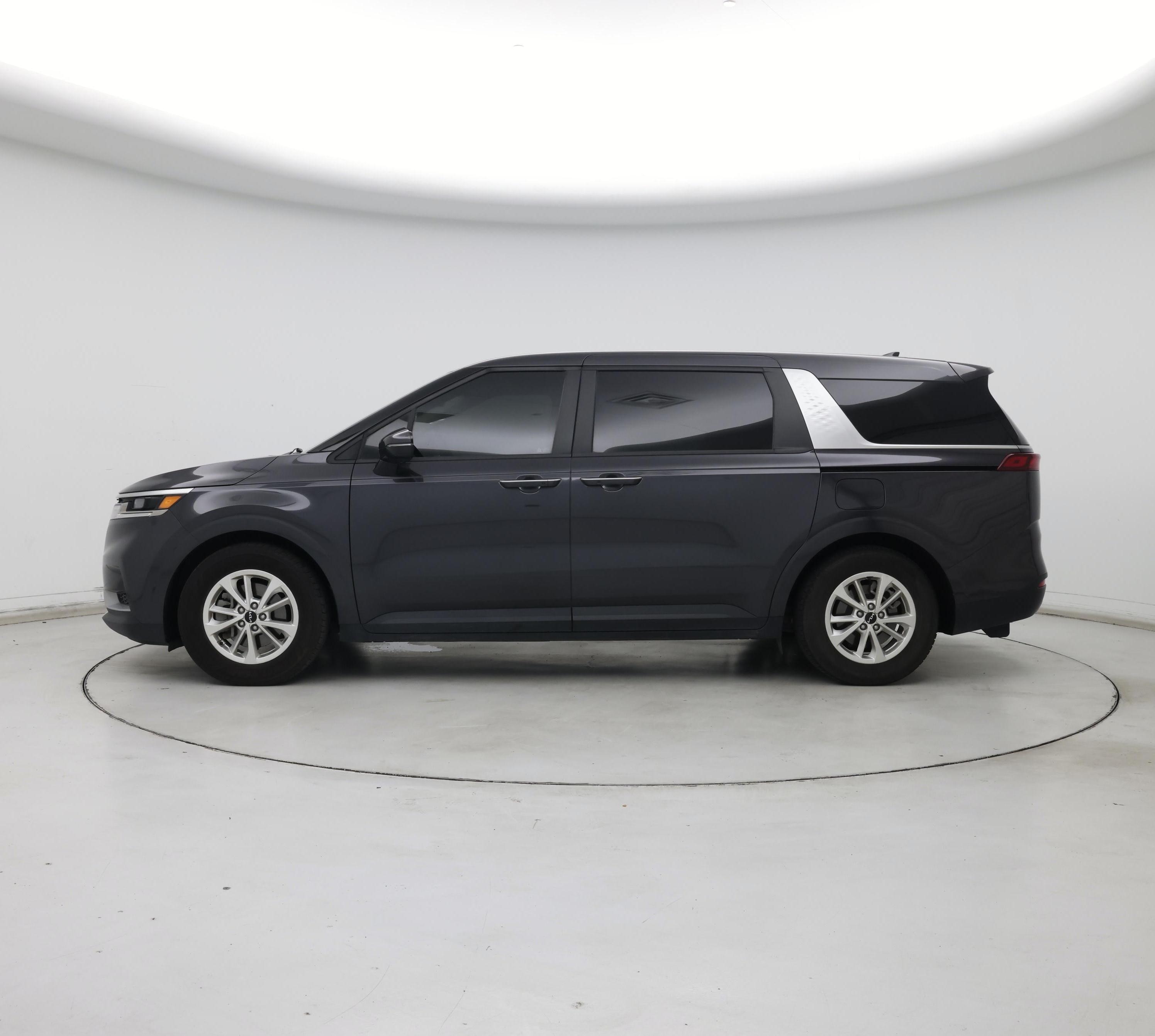 Thumbnail: 2023 Kia Carnival - 3