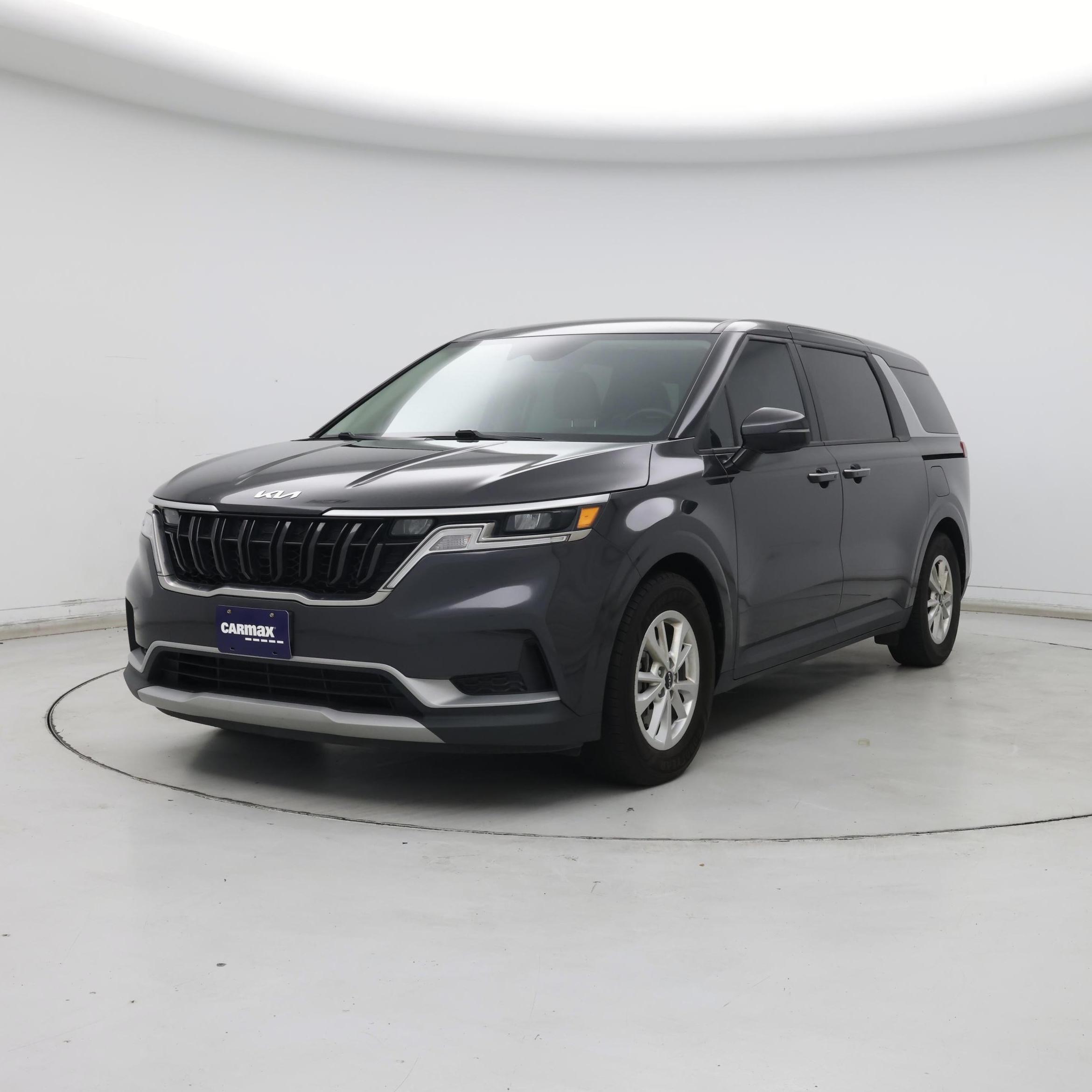 Thumbnail: 2023 Kia Carnival - 4