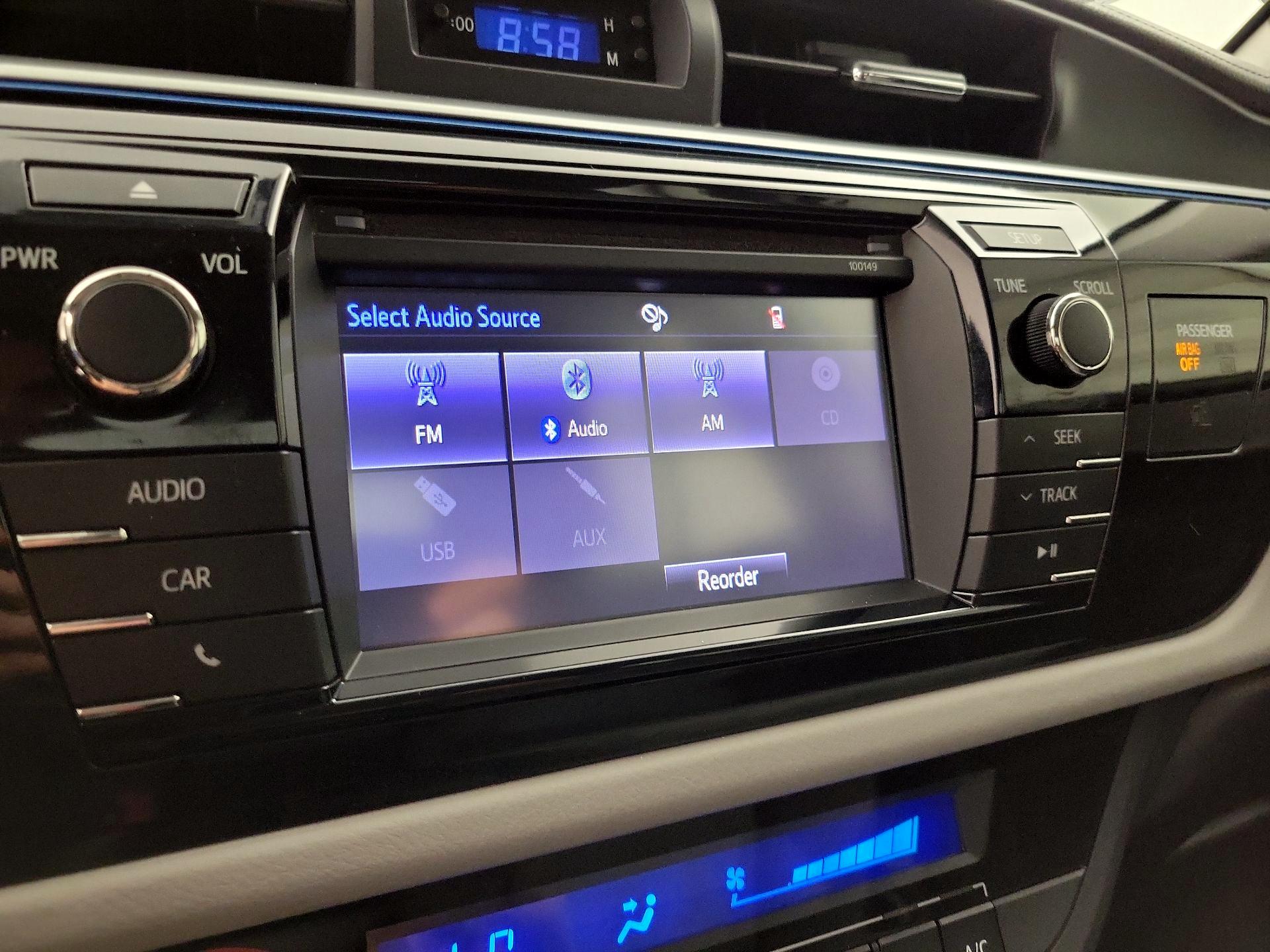 Thumbnail: 2015 Toyota Corolla - 15