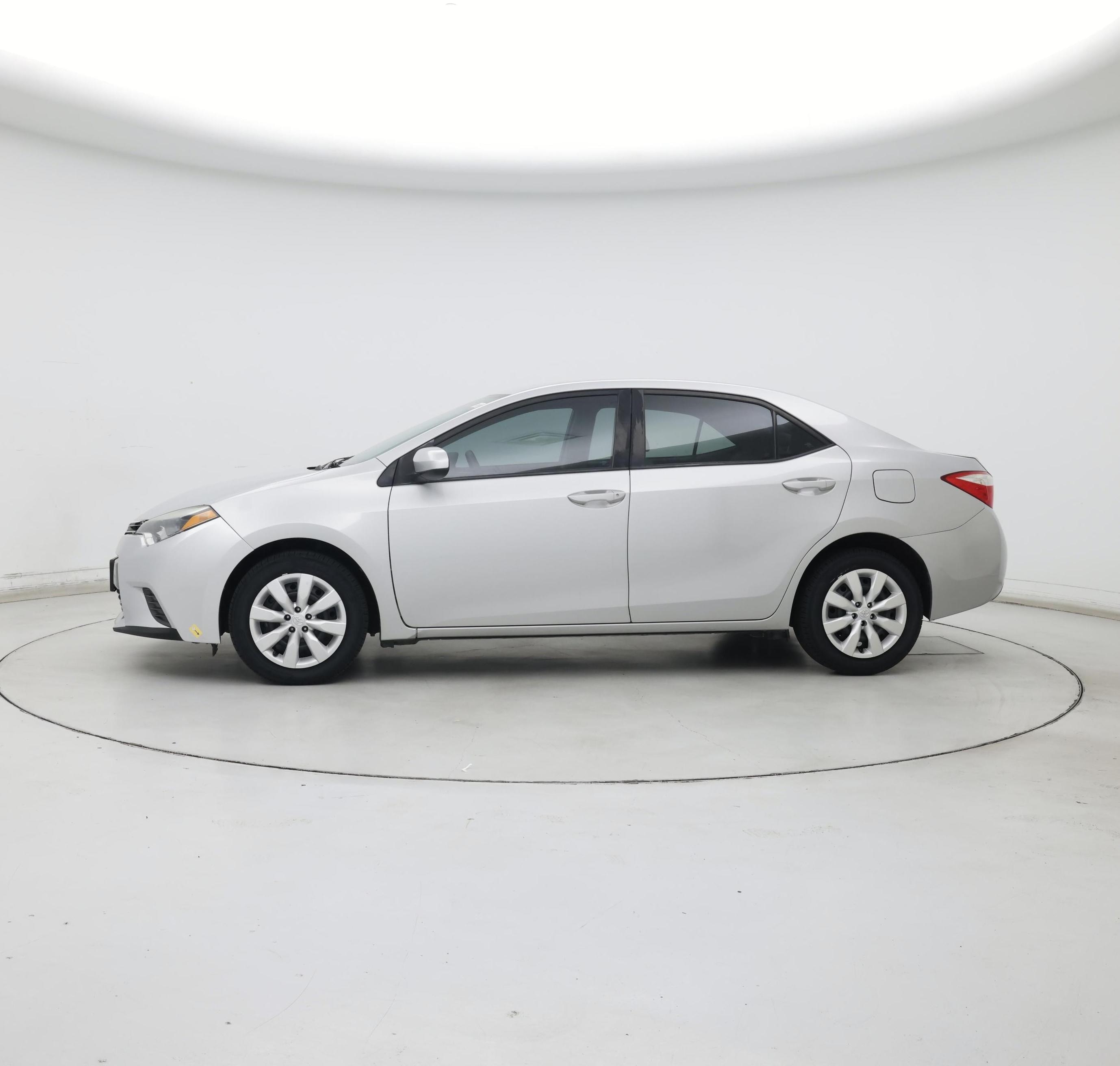 Thumbnail: 2015 Toyota Corolla - 3