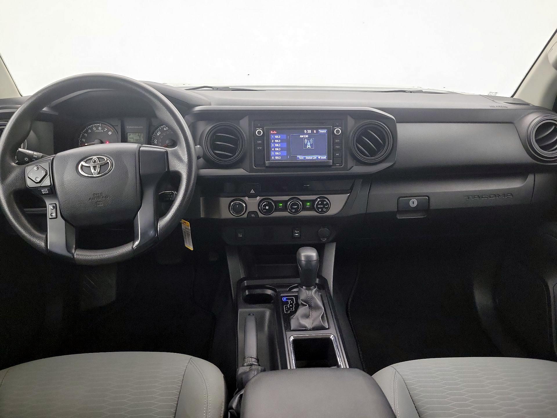 Thumbnail: 2016 Toyota Tacoma - 9
