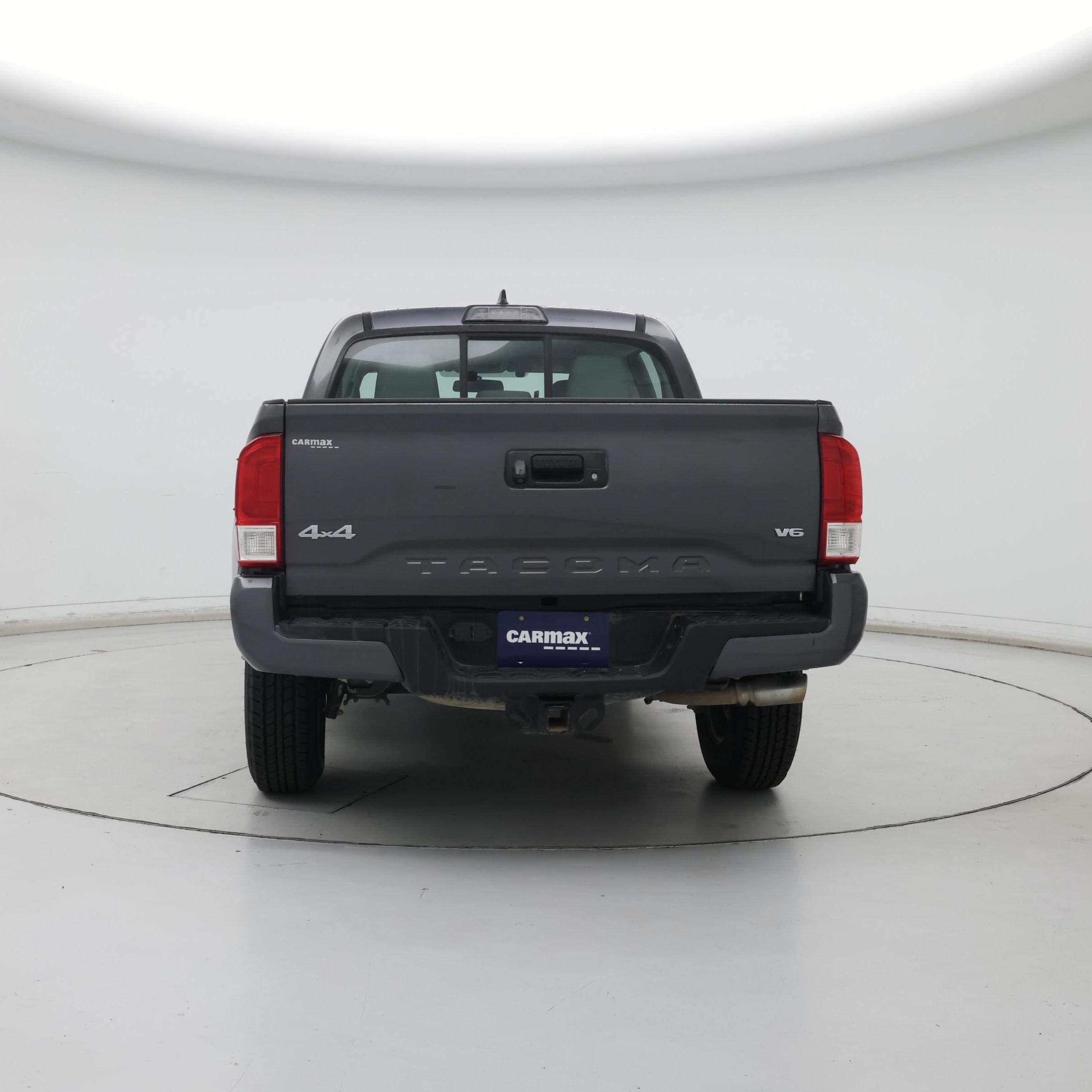 Thumbnail: 2016 Toyota Tacoma - 6