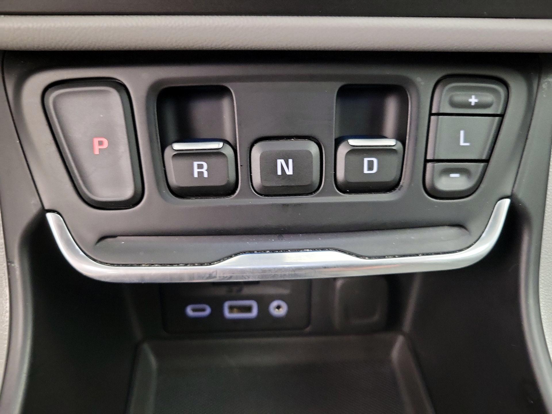 Thumbnail: 2020 GMC Terrain - 17