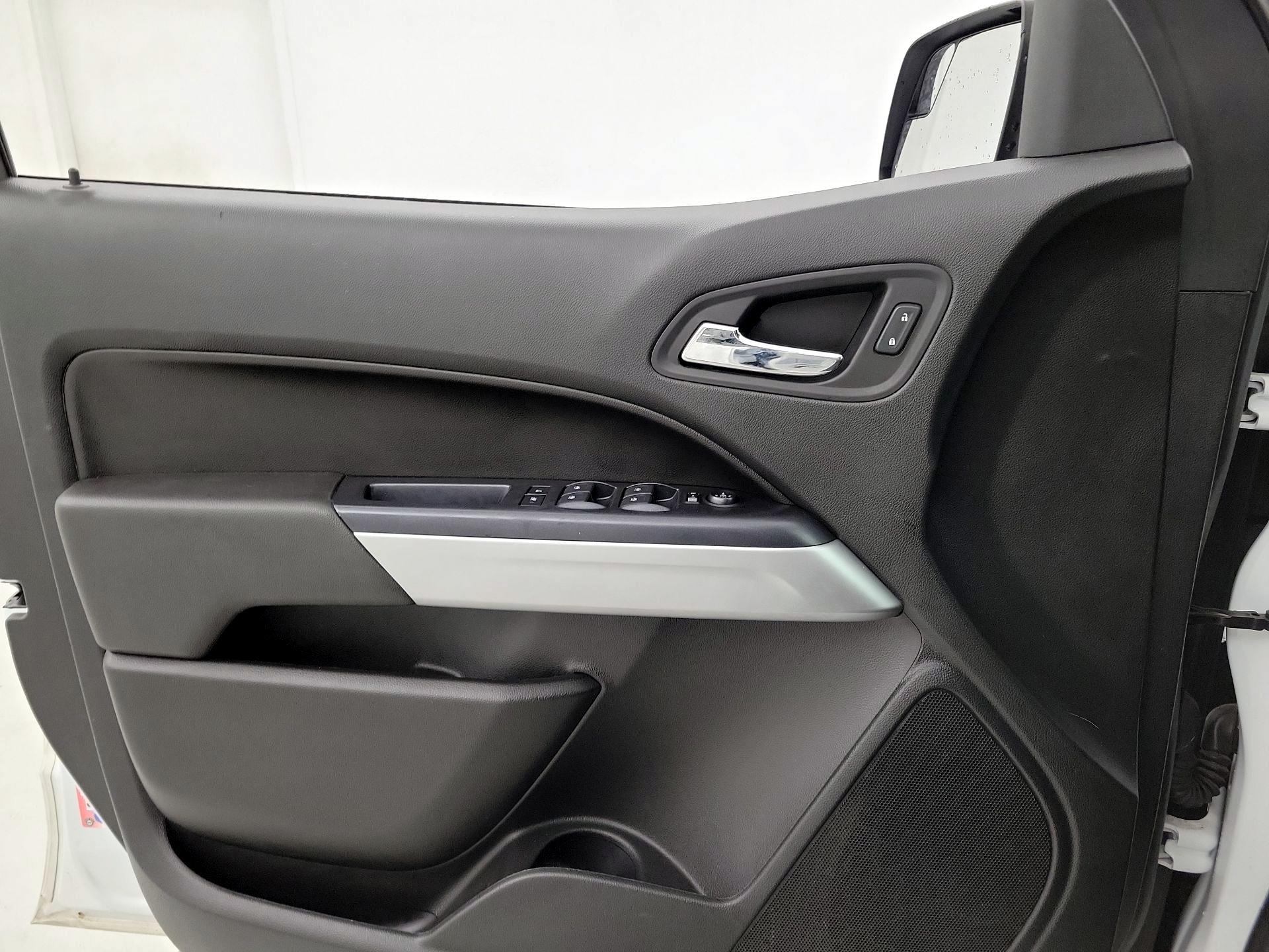 Thumbnail: 2021 Chevrolet Colorado - 12