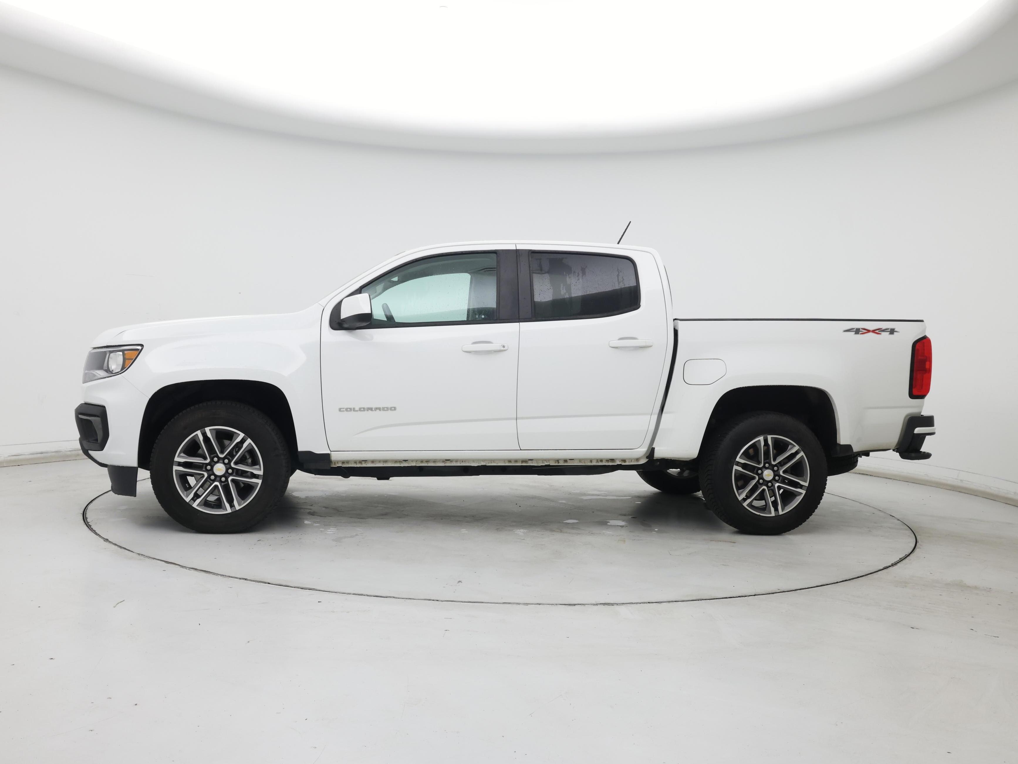 Thumbnail: 2021 Chevrolet Colorado - 3