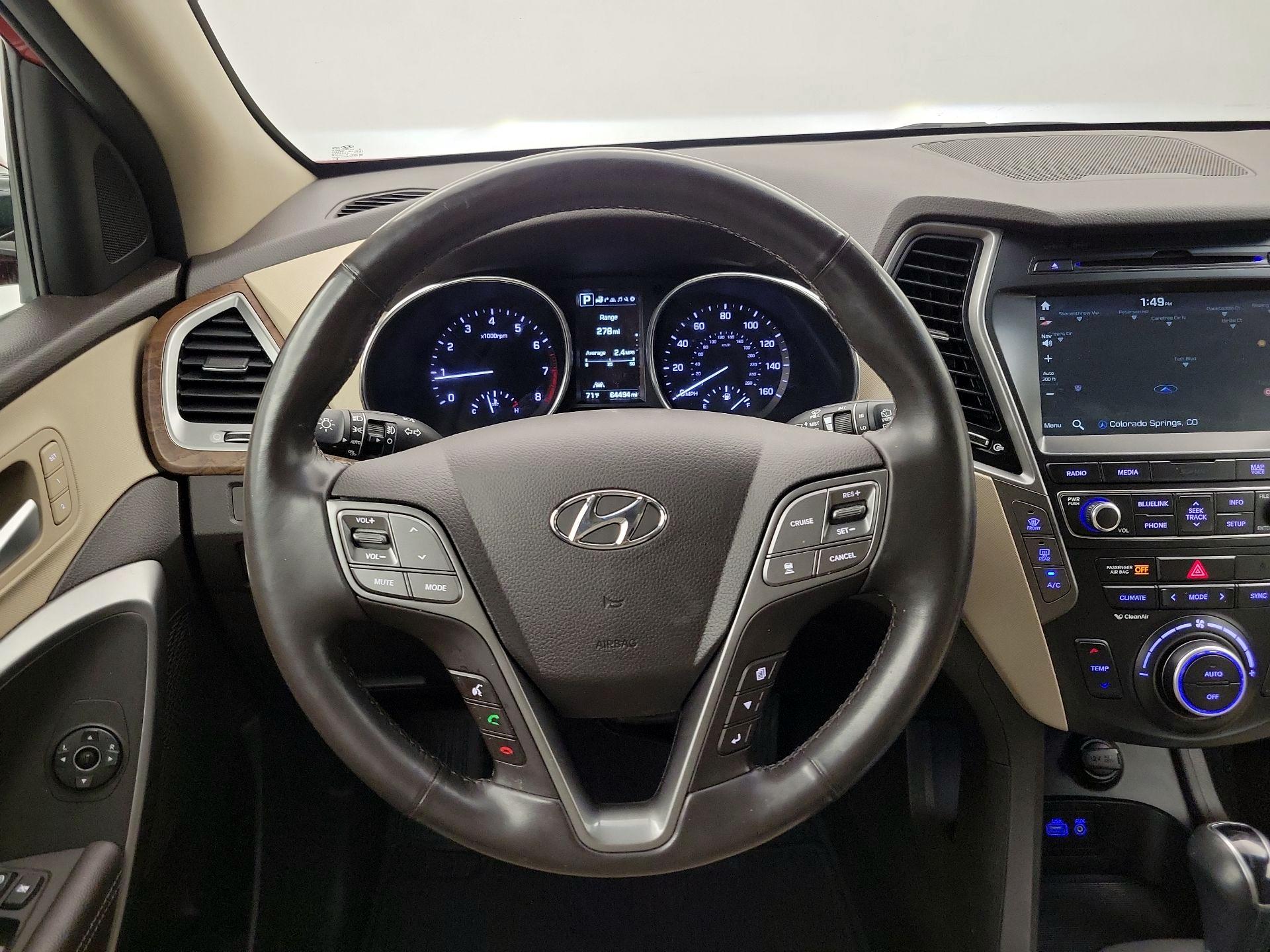 Thumbnail: 2017 Hyundai Santa Fe - 10