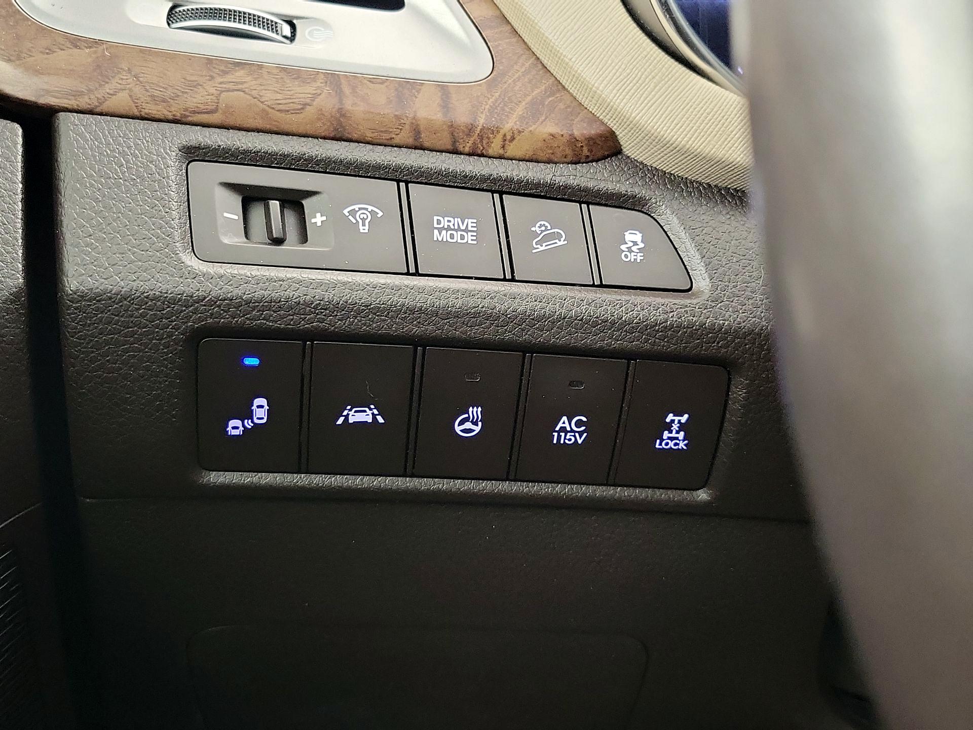 Thumbnail: 2017 Hyundai Santa Fe - 13