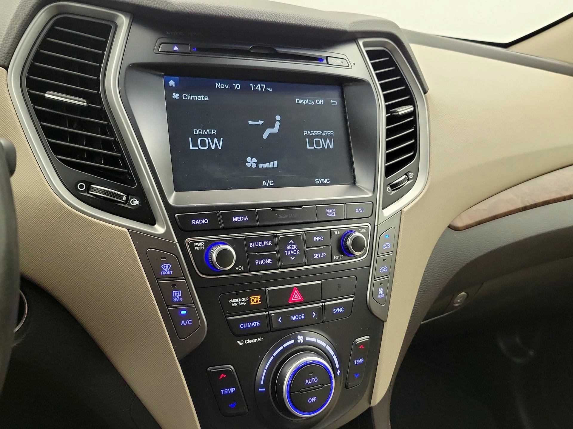 Thumbnail: 2017 Hyundai Santa Fe - 17