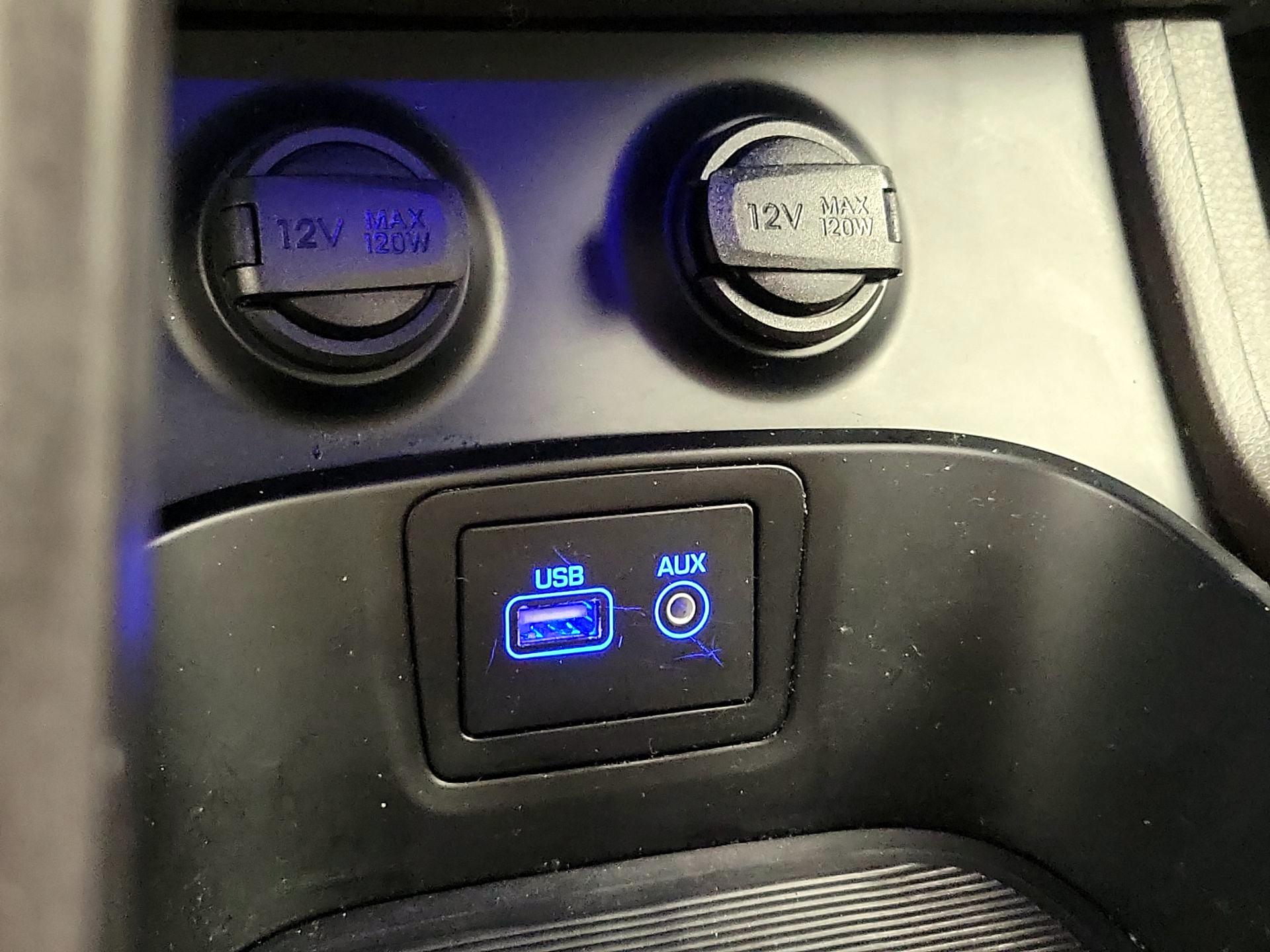 Thumbnail: 2017 Hyundai Santa Fe - 19