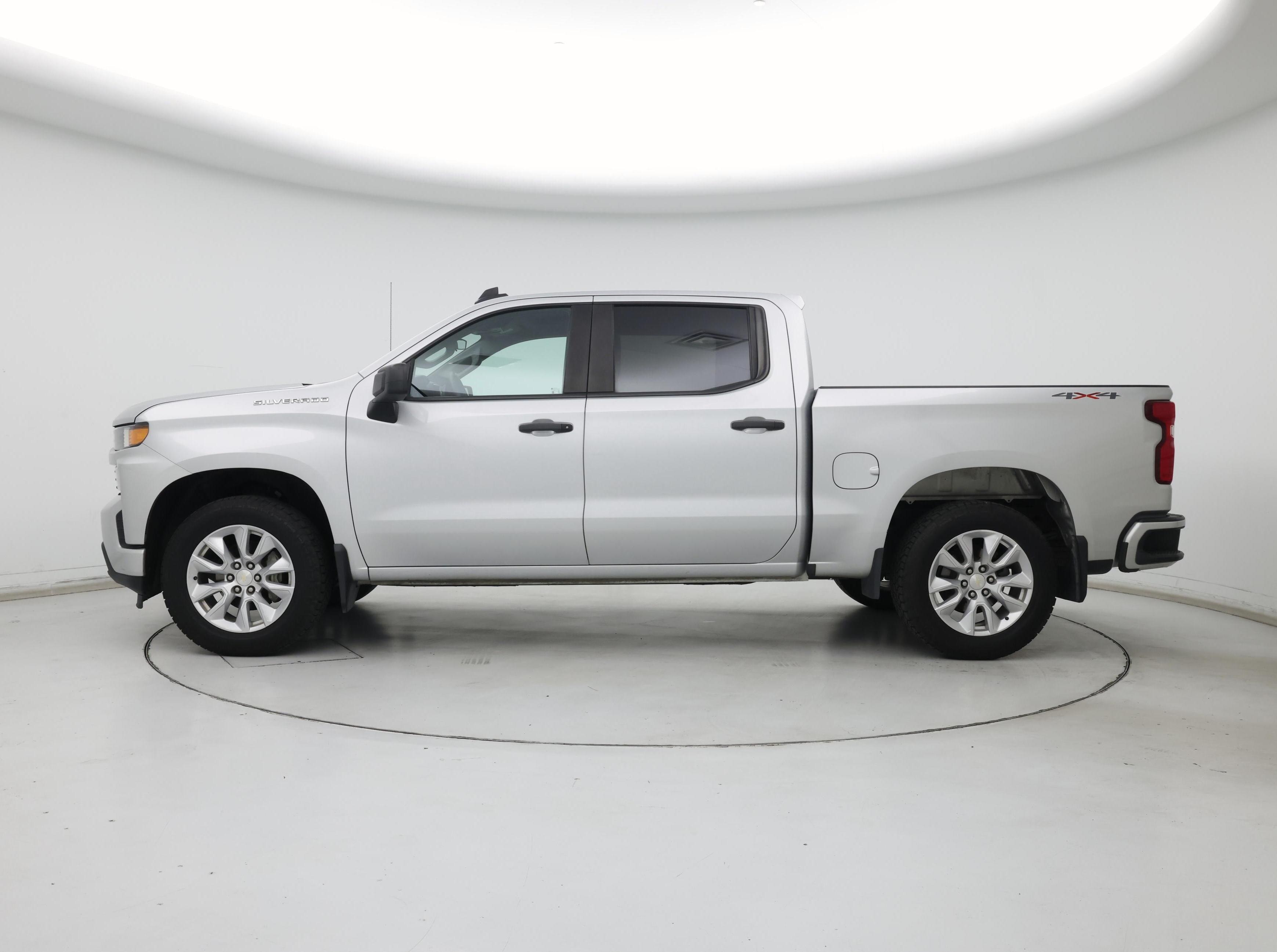 Thumbnail: 2020 Chevrolet Silverado 1500 - 3