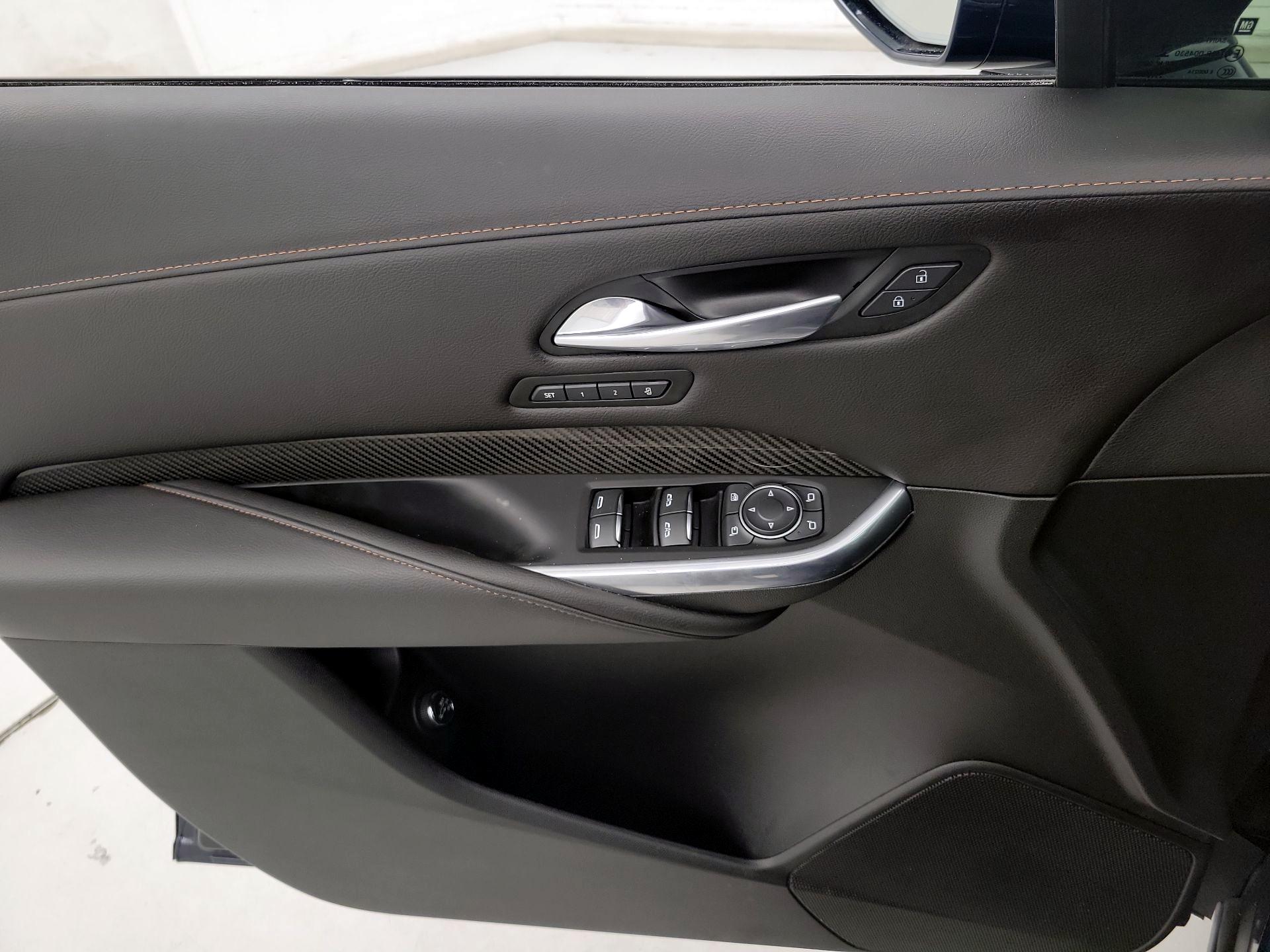 Thumbnail: 2020 Cadillac XT4 - 12