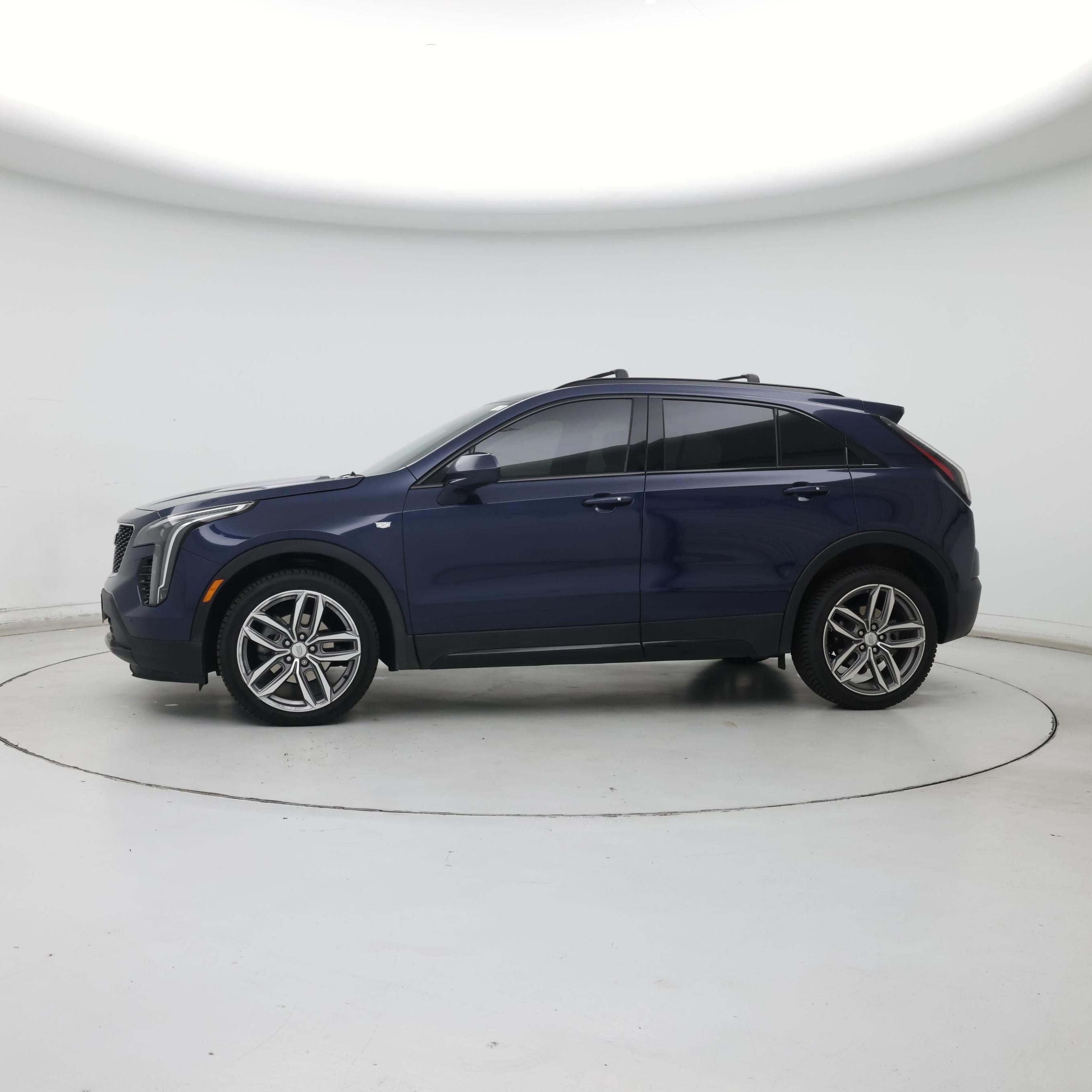 Thumbnail: 2020 Cadillac XT4 - 3