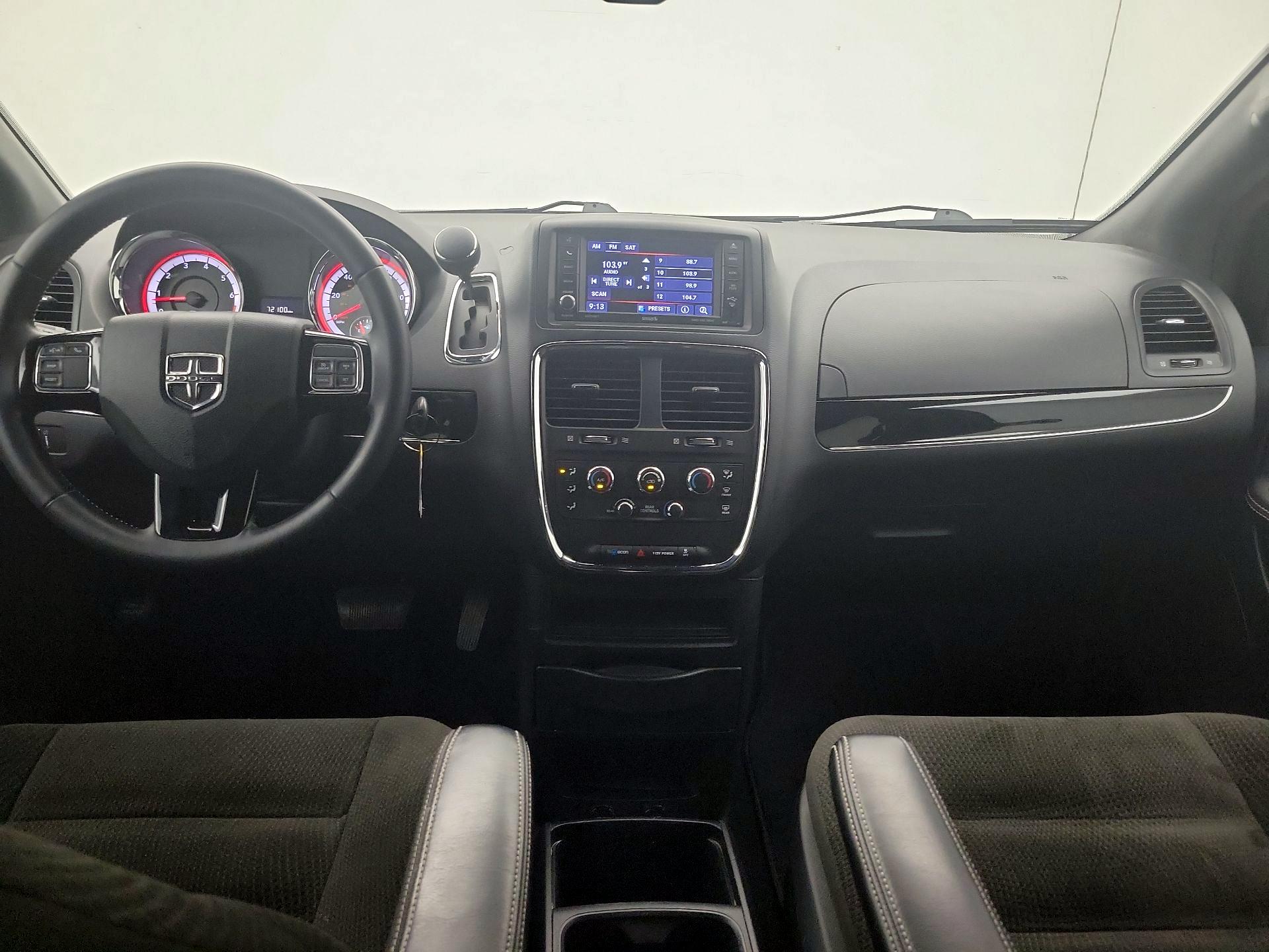 Thumbnail: 2018 Dodge Grand Caravan - 9