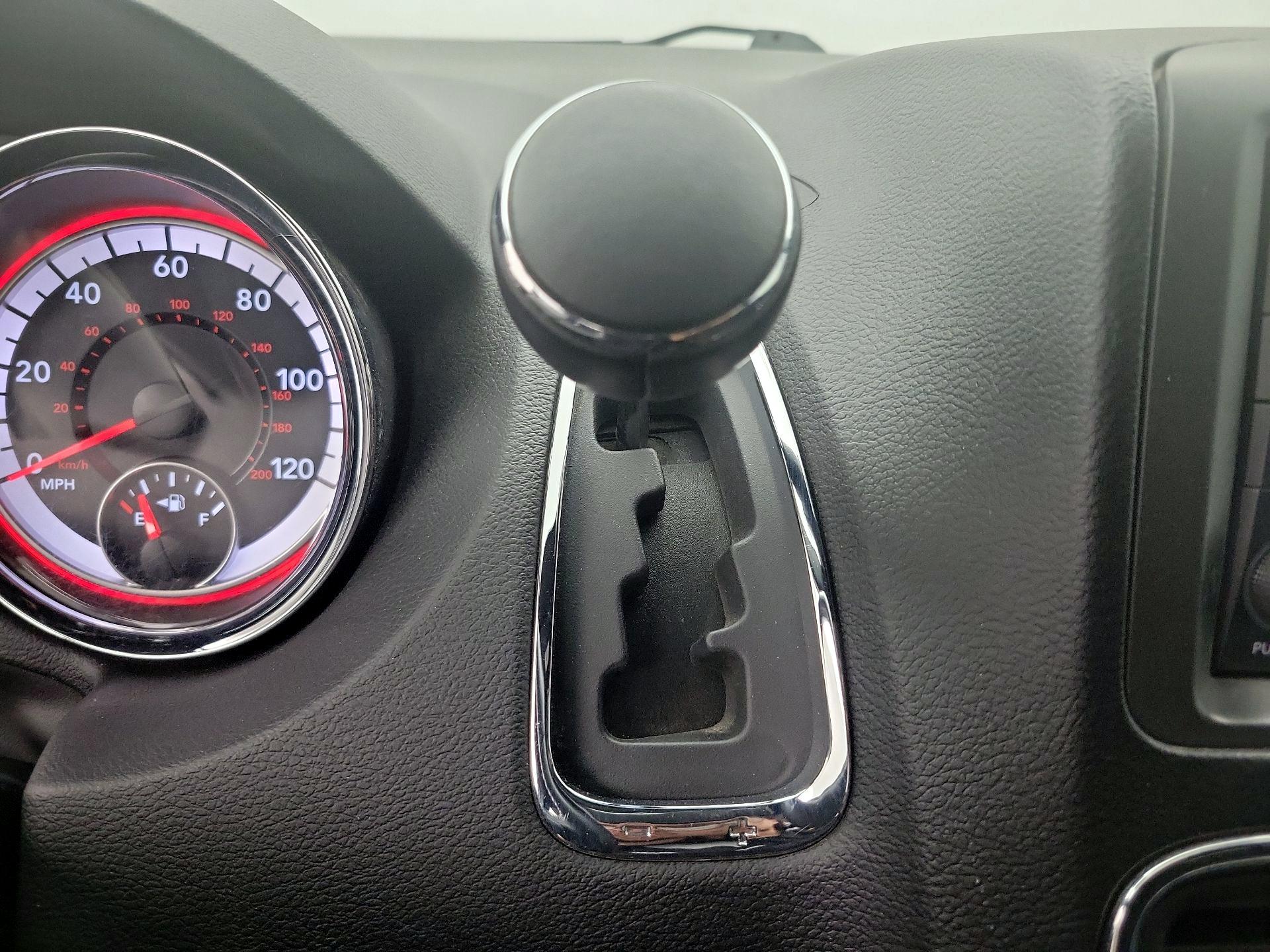 Thumbnail: 2018 Dodge Grand Caravan - 17