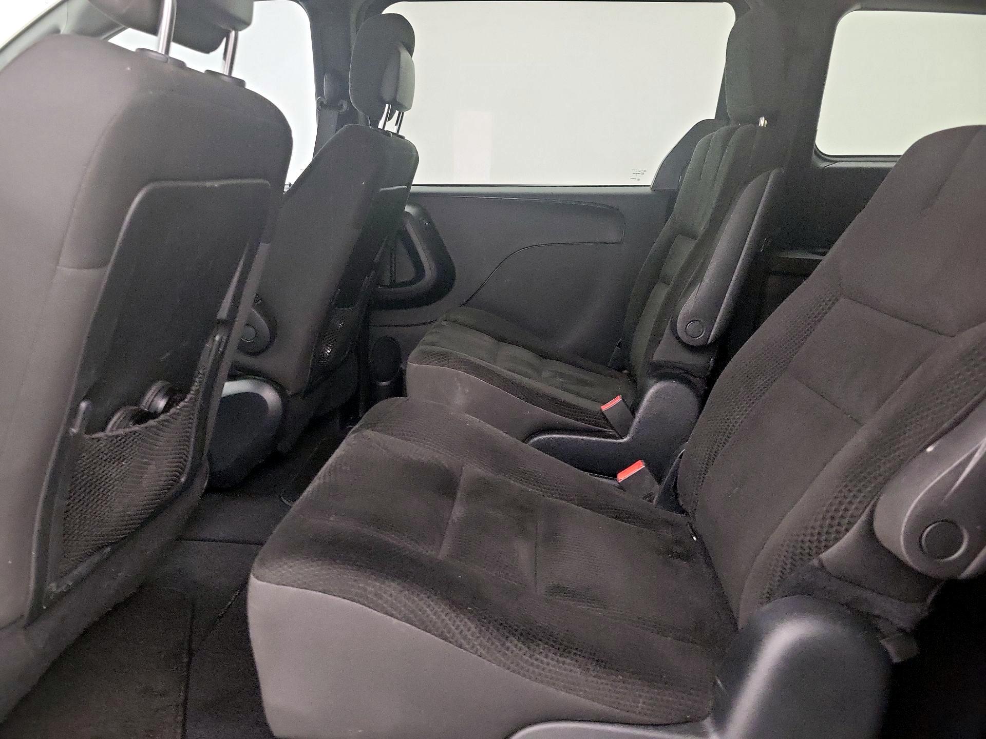 Thumbnail: 2018 Dodge Grand Caravan - 19
