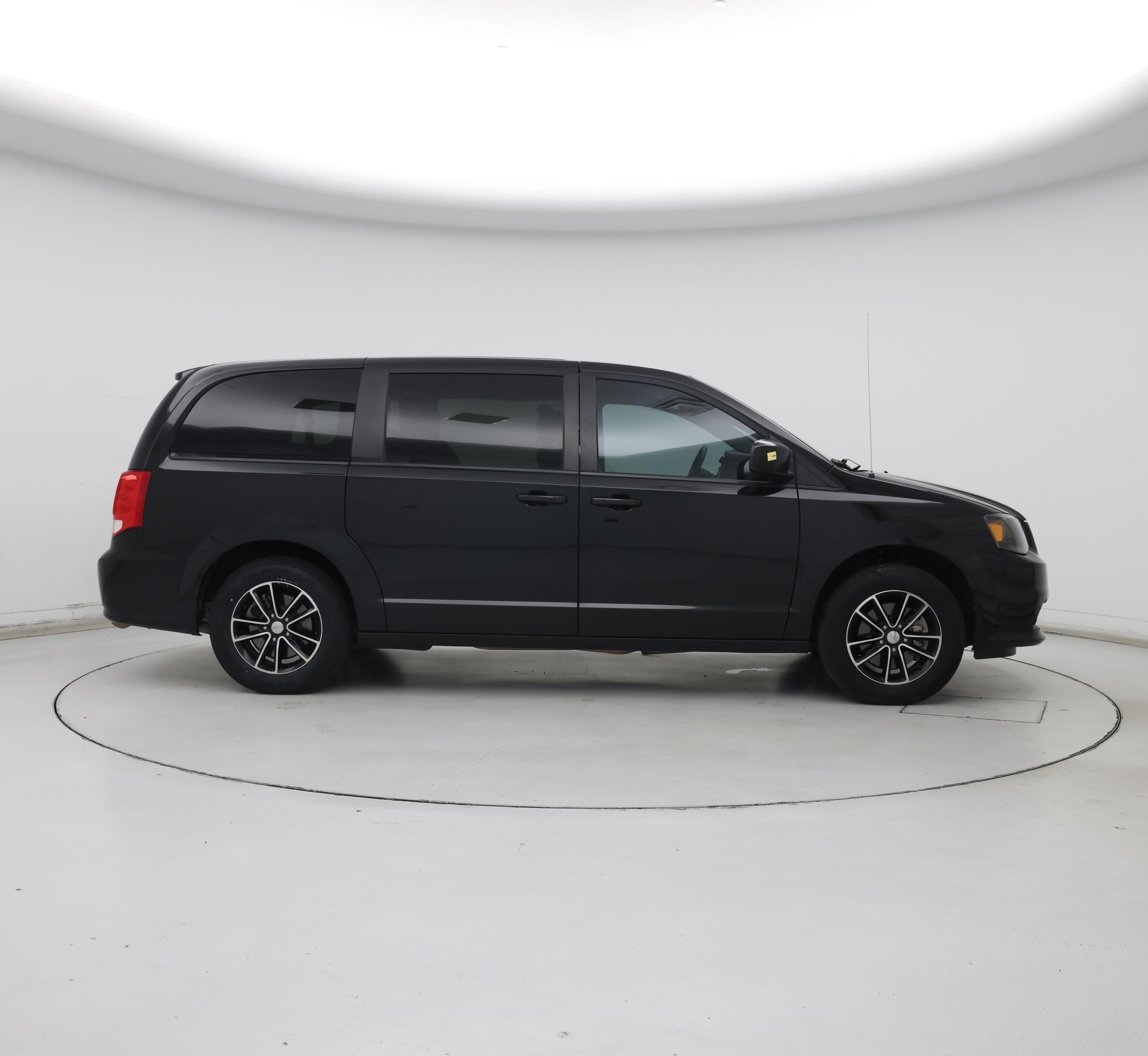 Thumbnail: 2018 Dodge Grand Caravan - 7