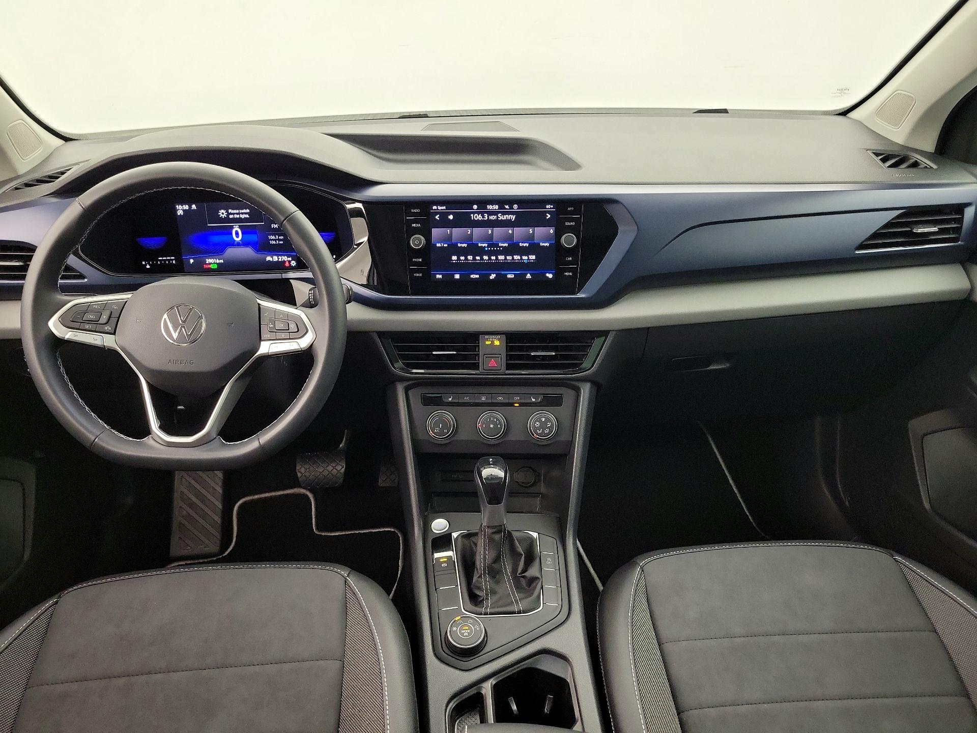 Thumbnail: 2022 Volkswagen Taos - 9