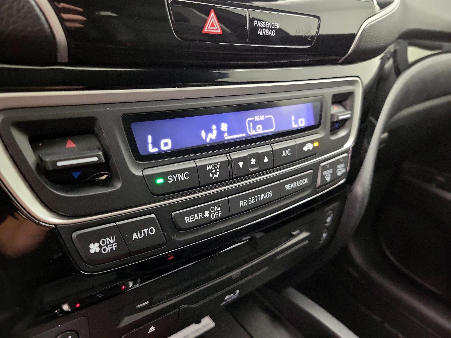 Thumbnail: 2021 Honda Pilot - 17