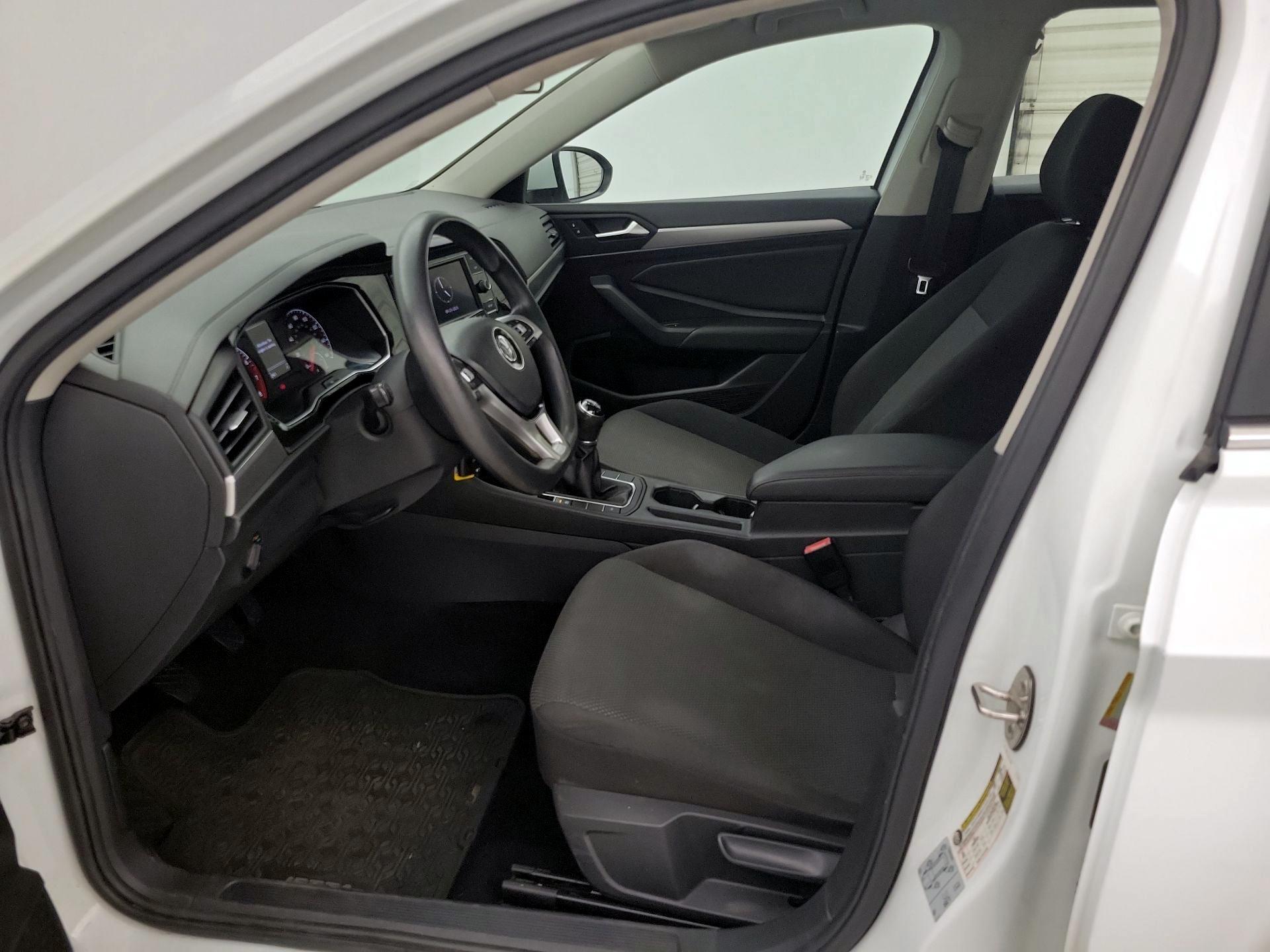 Thumbnail: 2019 Volkswagen Jetta - 11
