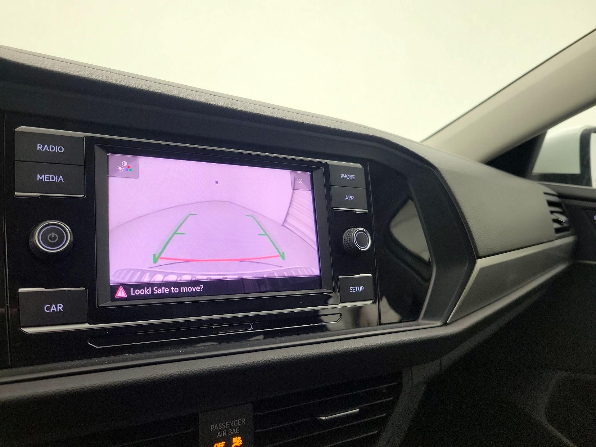 Thumbnail: 2019 Volkswagen Jetta - 14