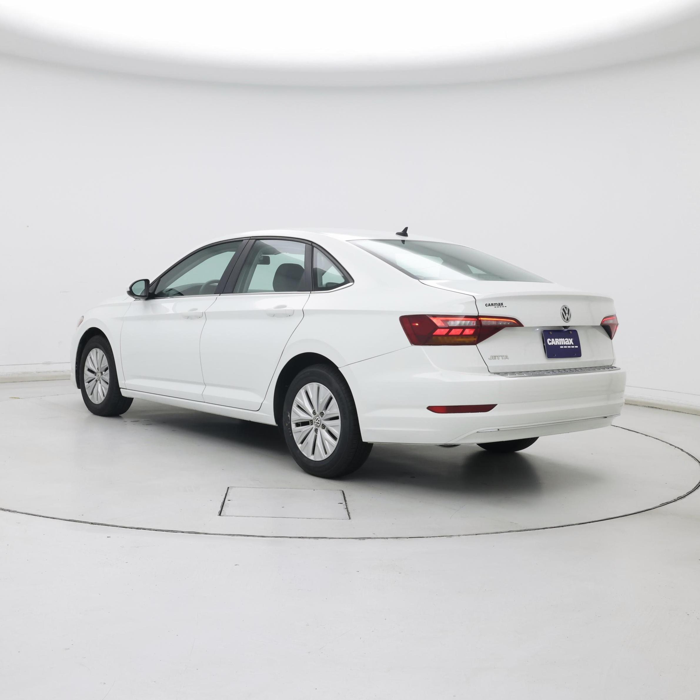 Thumbnail: 2019 Volkswagen Jetta - 2