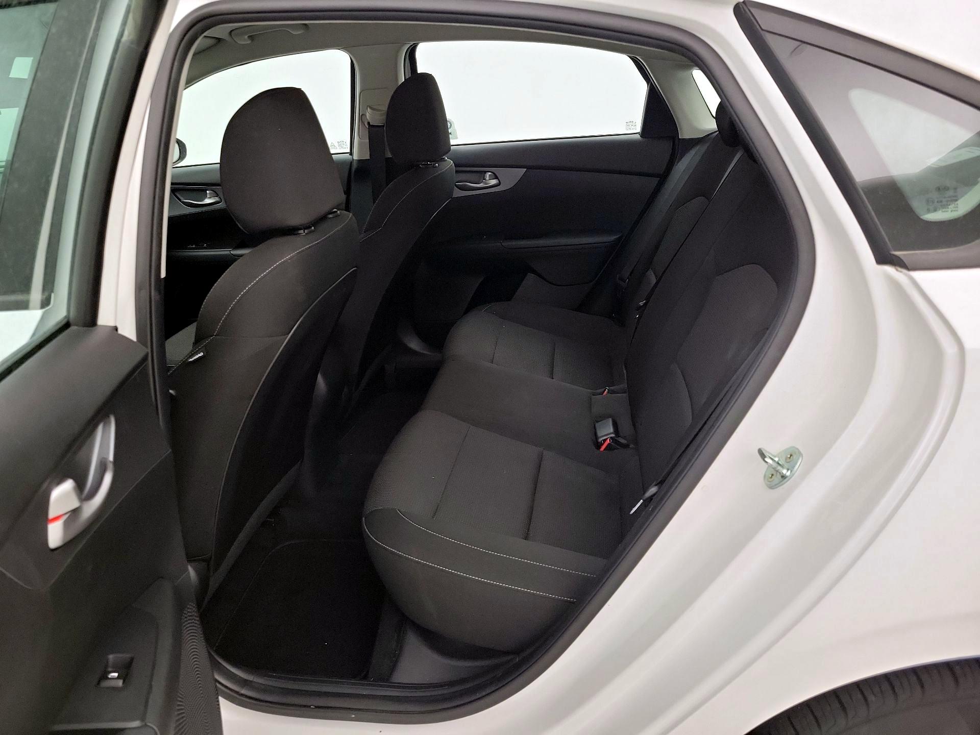Thumbnail: 2021 Kia Forte - 19
