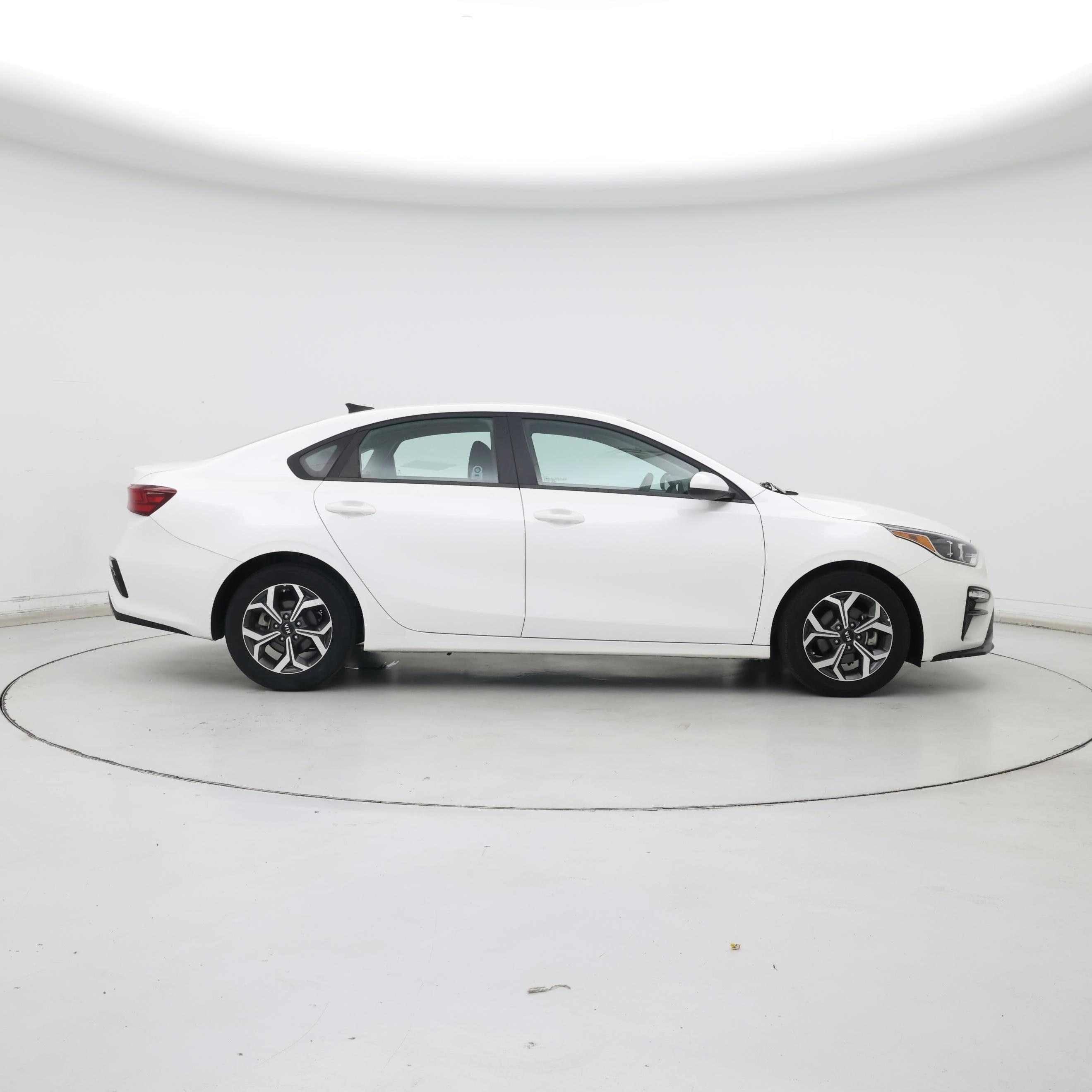 Thumbnail: 2021 Kia Forte - 7
