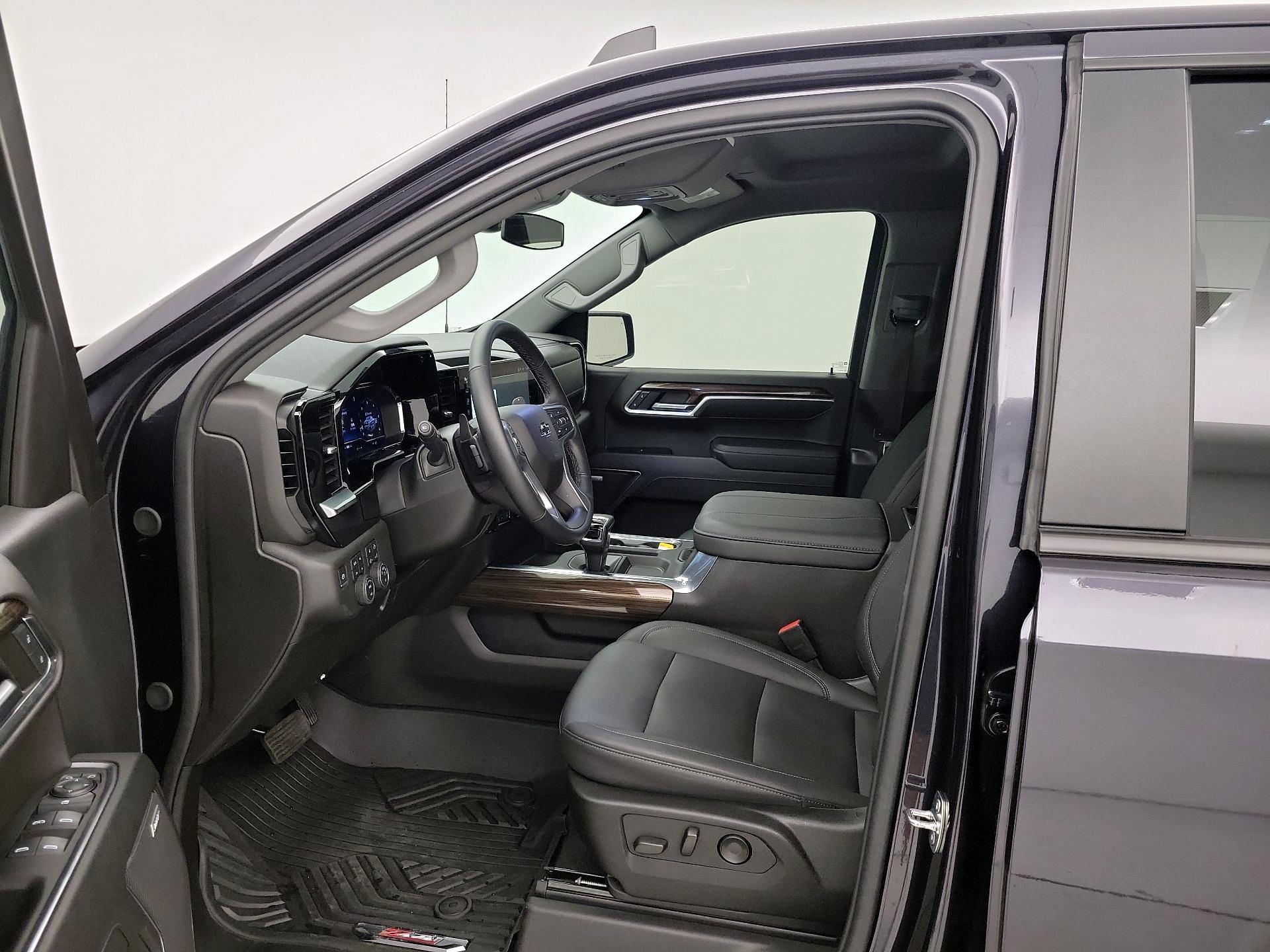 Thumbnail: 2024 Chevrolet Silverado 1500 - 11