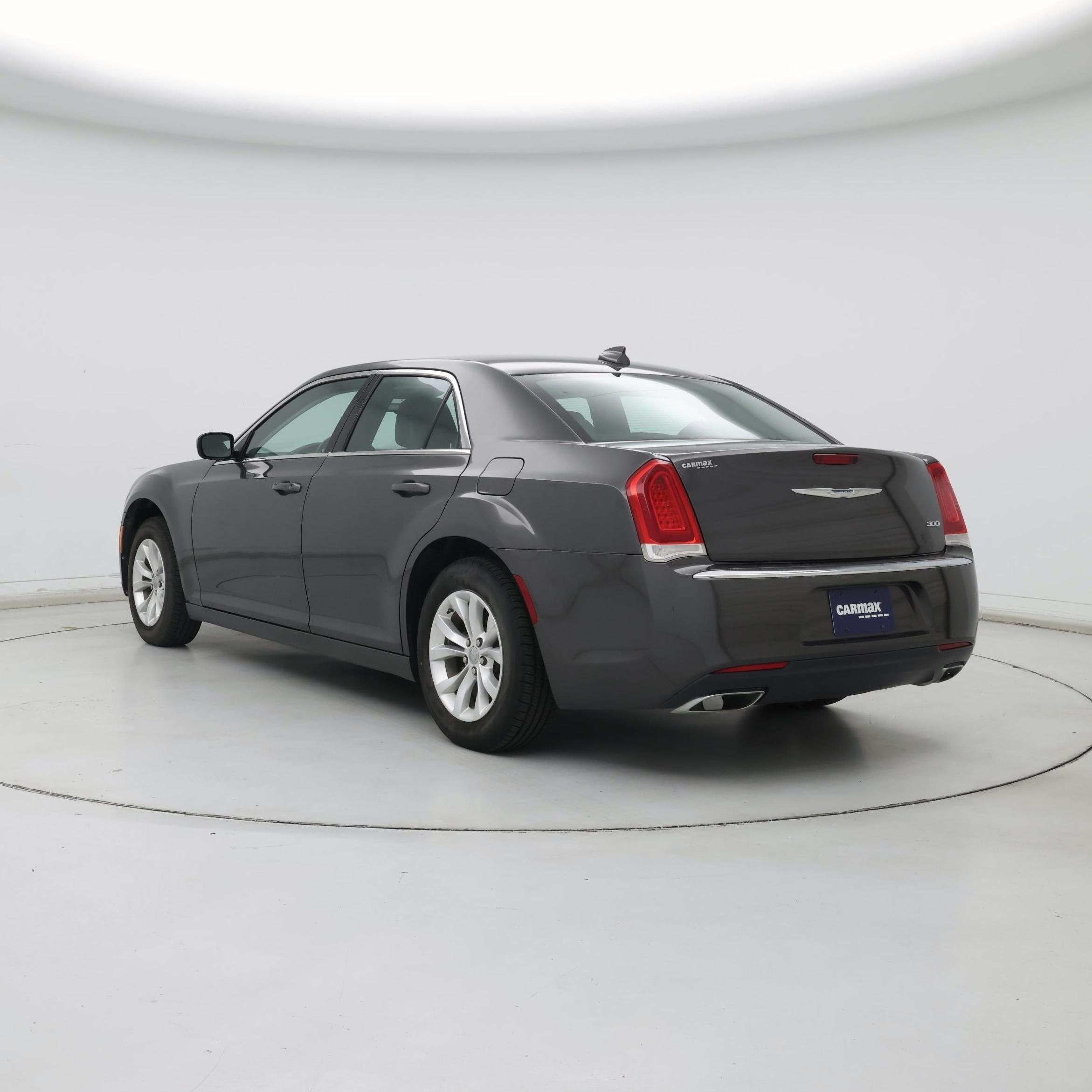 Thumbnail: 2015 Chrysler 300 - 2