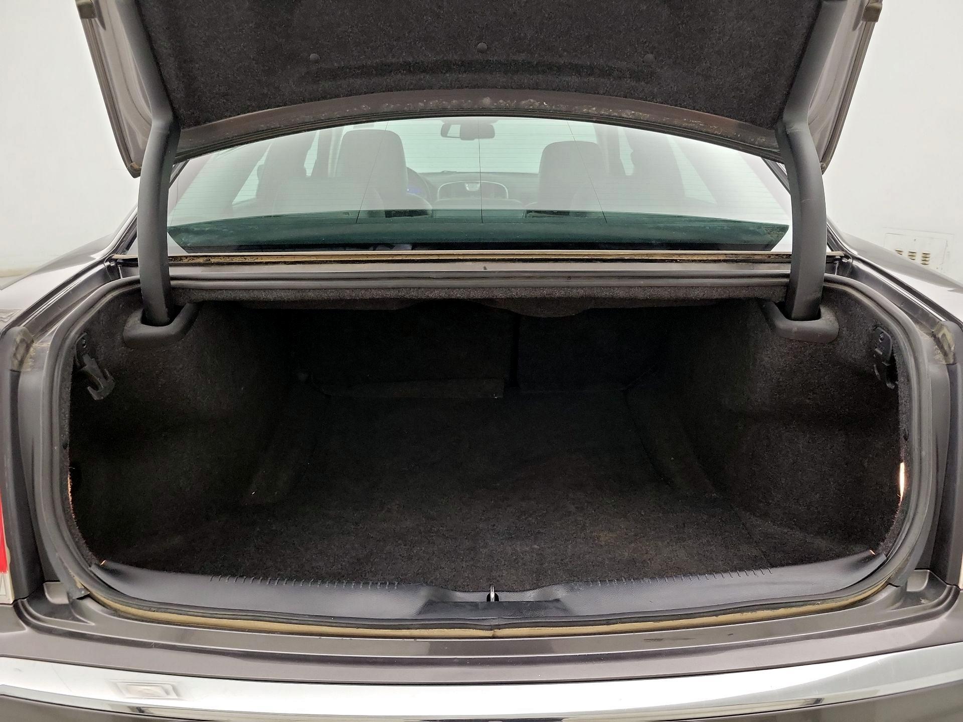 Thumbnail: 2015 Chrysler 300 - 19