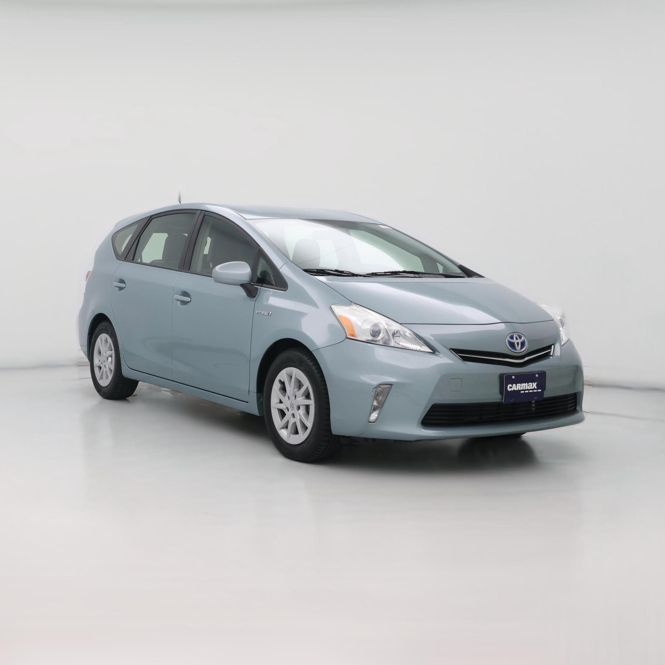 Thumbnail: 2013 Toyota Prius v - 1