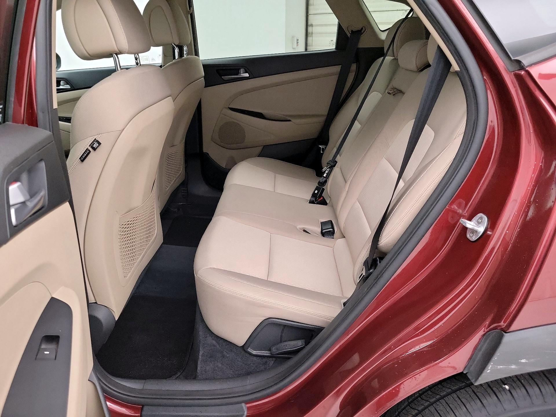 Thumbnail: 2016 Hyundai Tucson - 19