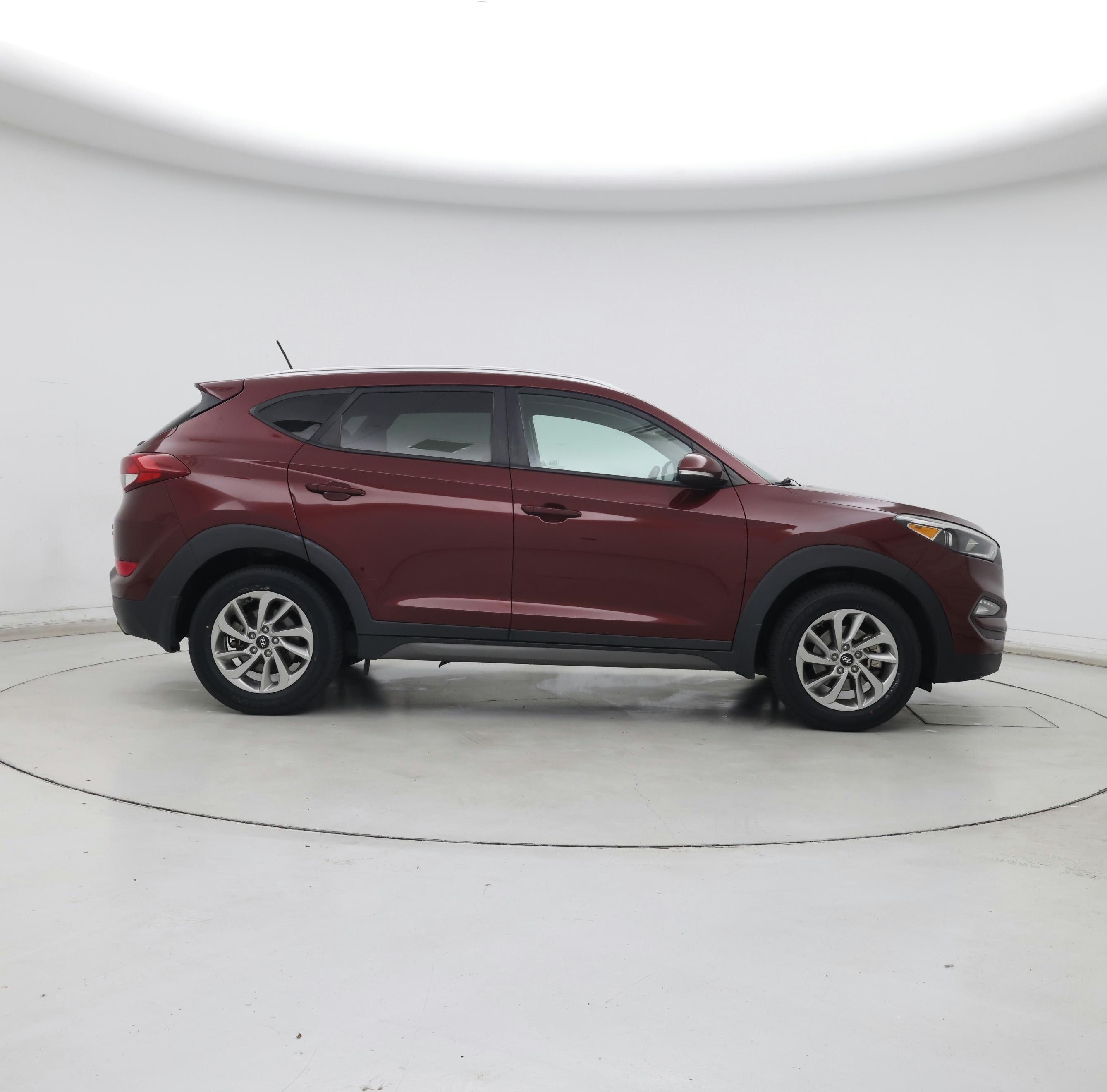 Thumbnail: 2016 Hyundai Tucson - 7