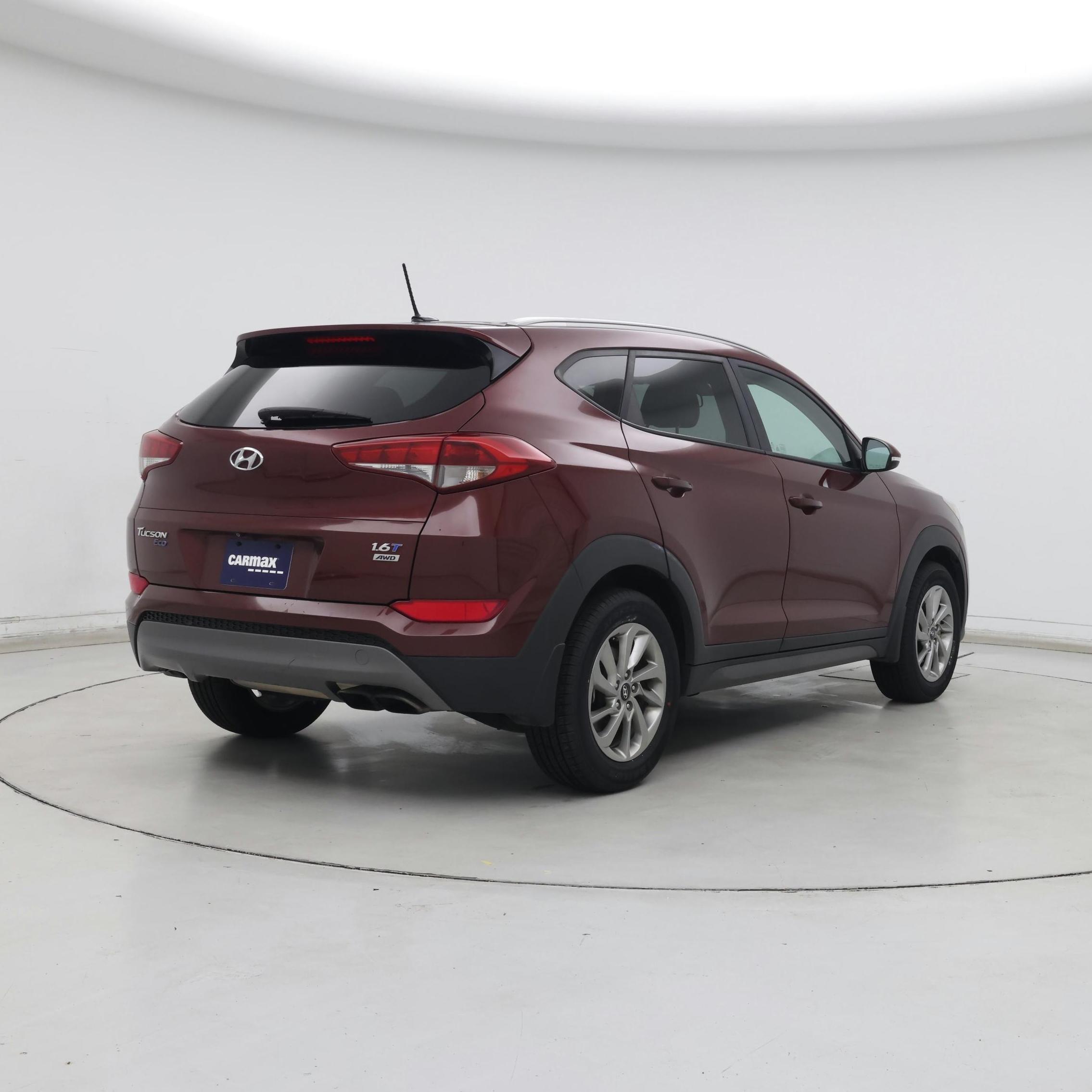 Thumbnail: 2016 Hyundai Tucson - 8