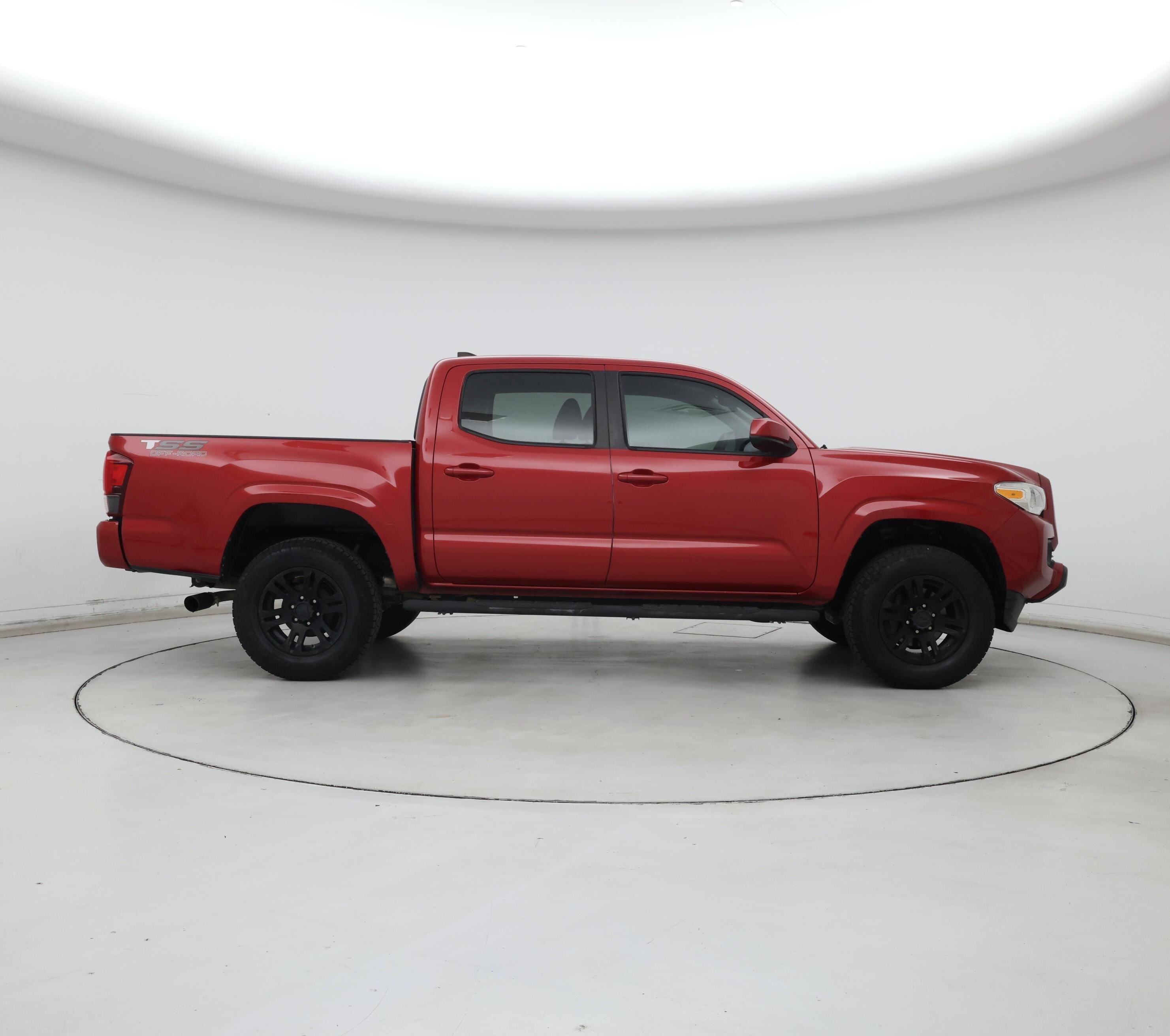 Thumbnail: 2018 Toyota Tacoma - 7