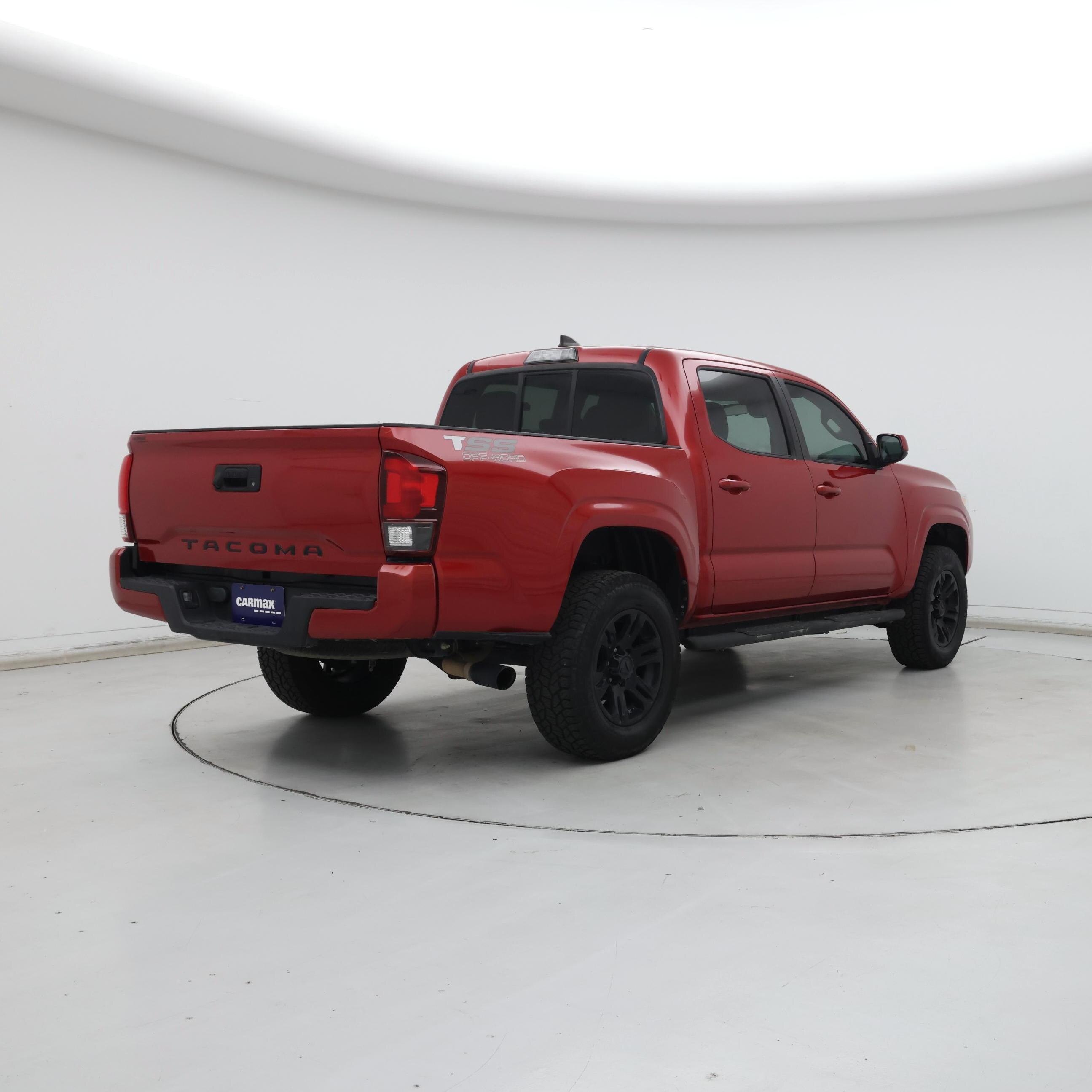 Thumbnail: 2018 Toyota Tacoma - 8